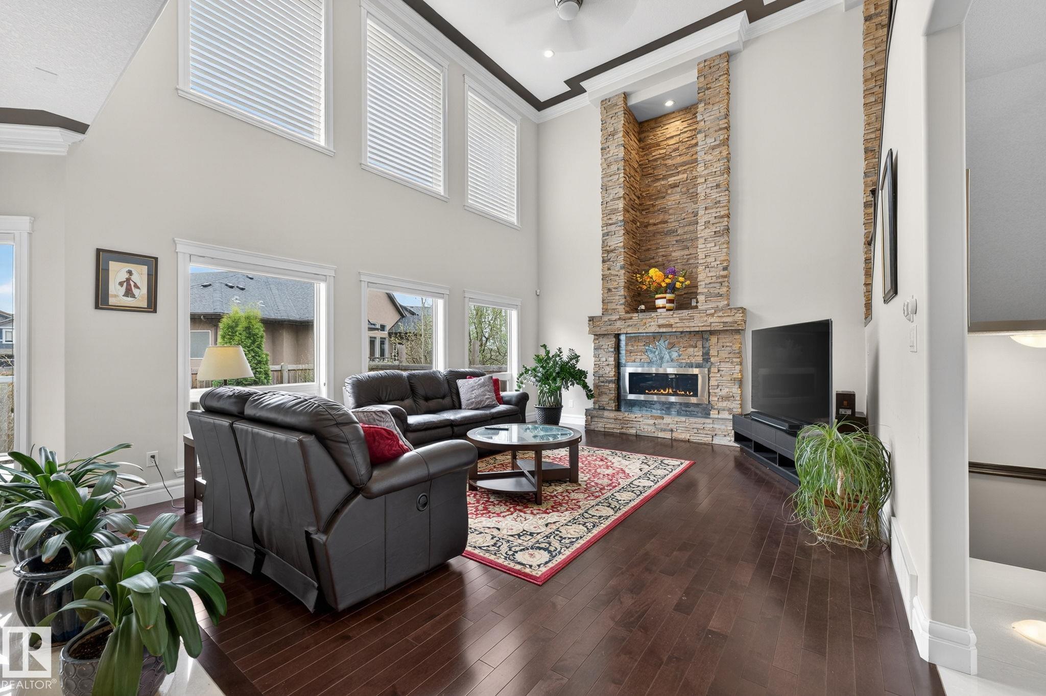 https://zimg.paragon.ice.com/ParagonImages/Property/PM/RAE/225400921/7/0/0/af40d07a5700901e677970f30d17e3bb/1/0f3f226c36b86dee6762902265b123ad/225400921-872666fd-34d0-40ea-9737-68ba4e094c44.JPG
