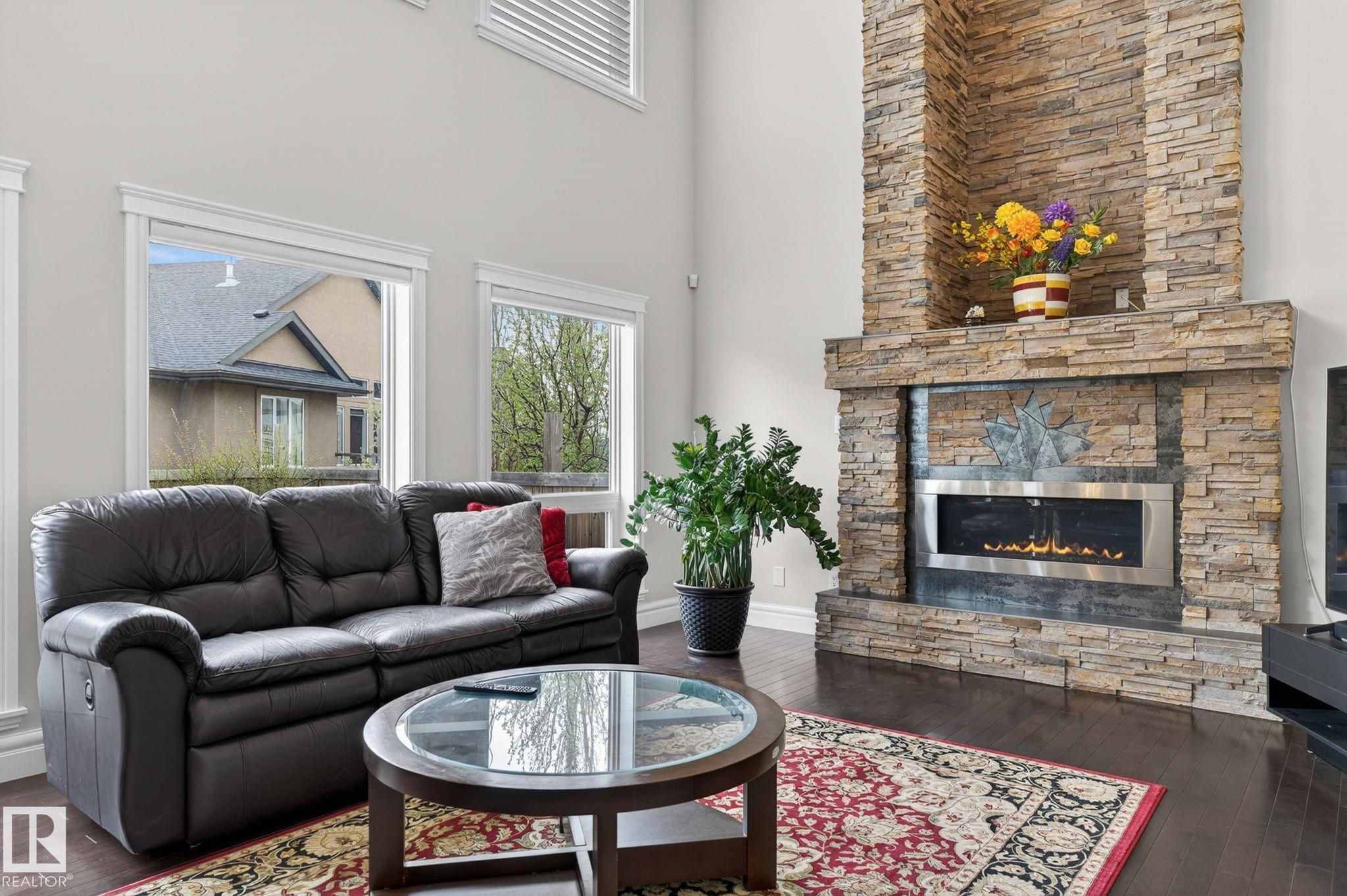 https://zimg.paragon.ice.com/ParagonImages/Property/PM/RAE/225400921/9/0/0/2f8b4b53996b626c493001880212a35f/1/0f3f226c36b86dee6762902265b123ad/225400921-7a38dec8-23a7-4294-8e9f-11402834af94.JPG