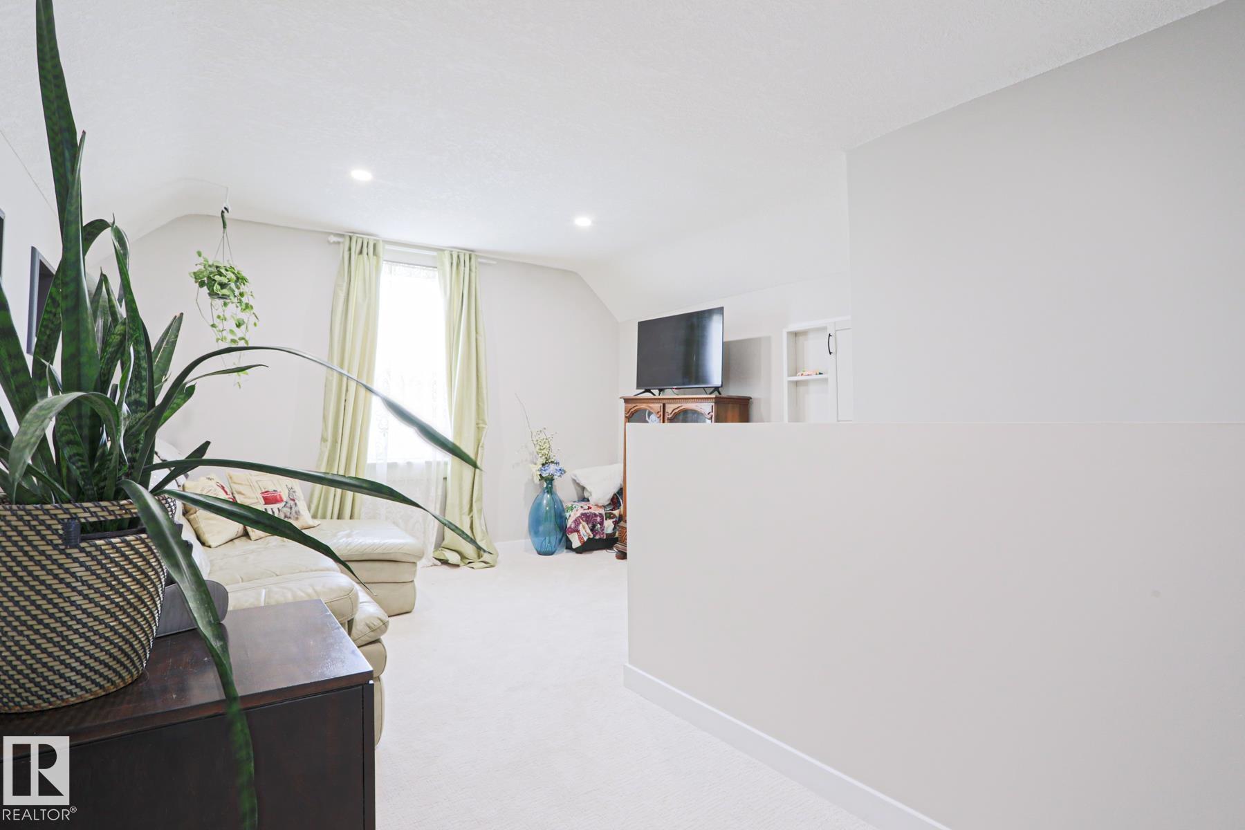 Photo 23 at 5113 53 Avenue, Old Town, Stony Plain