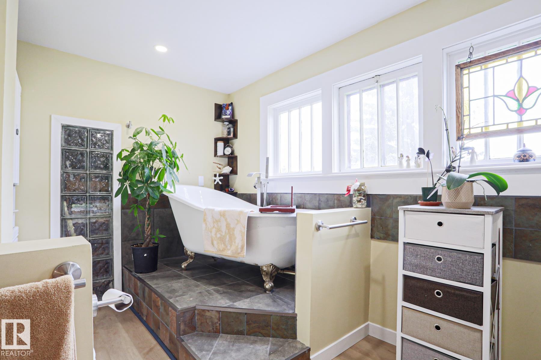 Photo 26 at 5113 53 Avenue, Old Town, Stony Plain