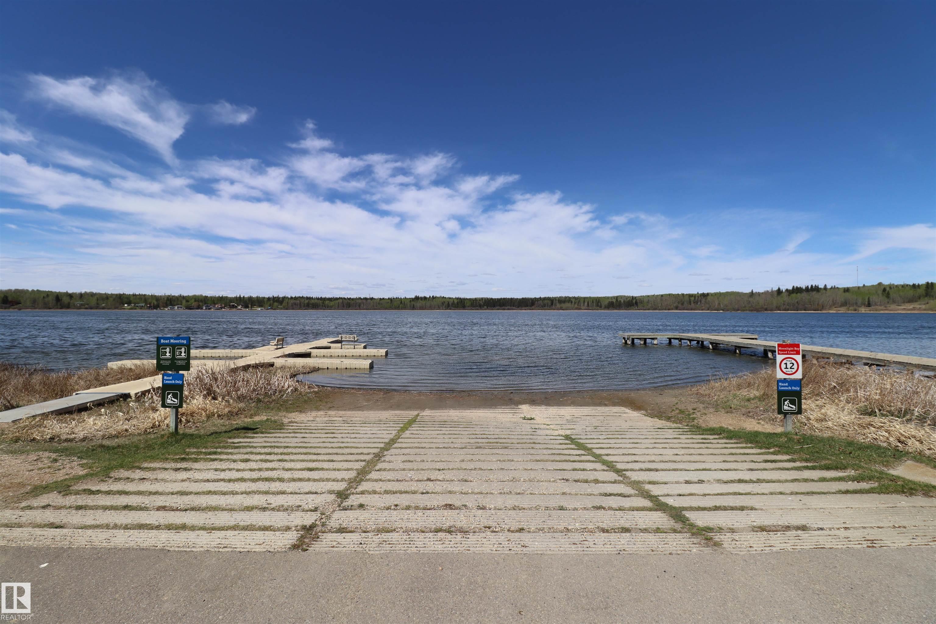 Photo 15 at 311 - 53102 Rge Rd 40, Moonlight Bay, Rural Parkland County