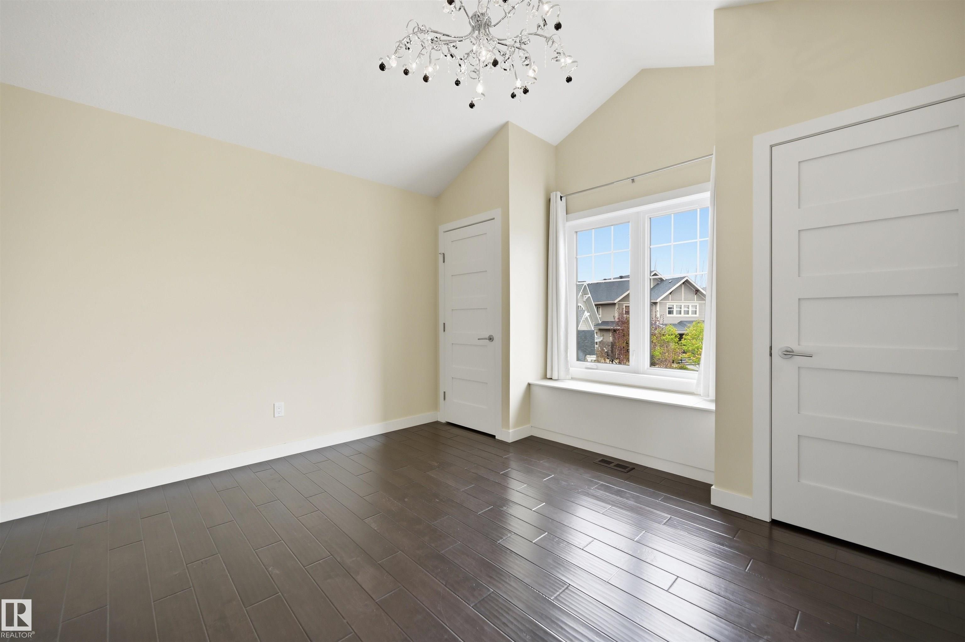 https://zimg.paragon.ice.com/ParagonImages/Property/PM/RAE/225400940/22/0/0/a5ba69b3a7f8d643cf9b45de1a5d5cf1/1/783959a4c8ab2ad00272e013be202477/225400940-bc0b6a3c-f98d-481e-8bd8-854fc407d14b.JPG