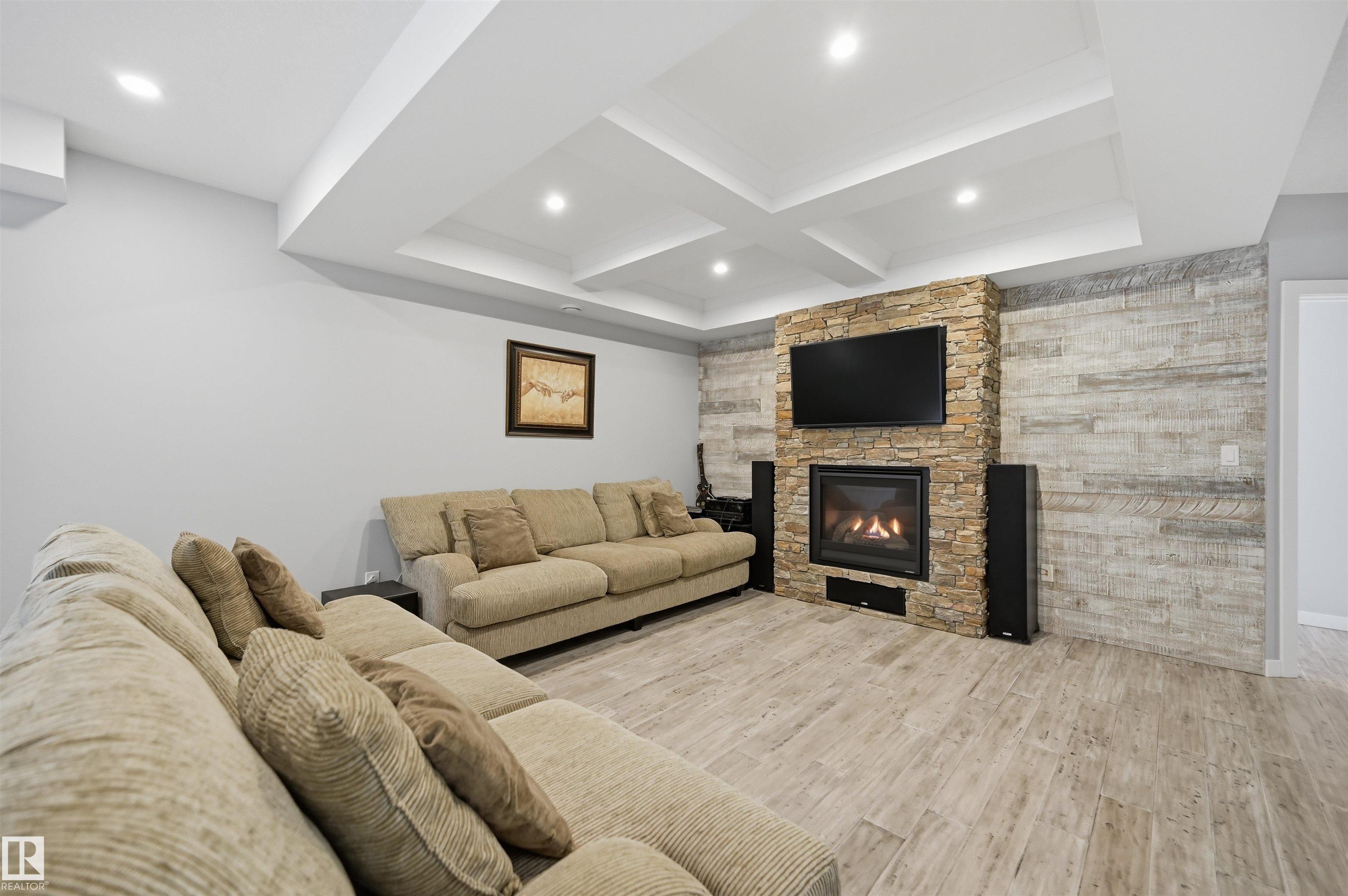 https://zimg.paragon.ice.com/ParagonImages/Property/PM/RAE/225400940/31/0/0/3dbbb8dda806e645c16652acc3d8edcb/1/783959a4c8ab2ad00272e013be202477/225400940-b9b22fd3-5dc0-4998-b46e-f80f1069375e.JPG