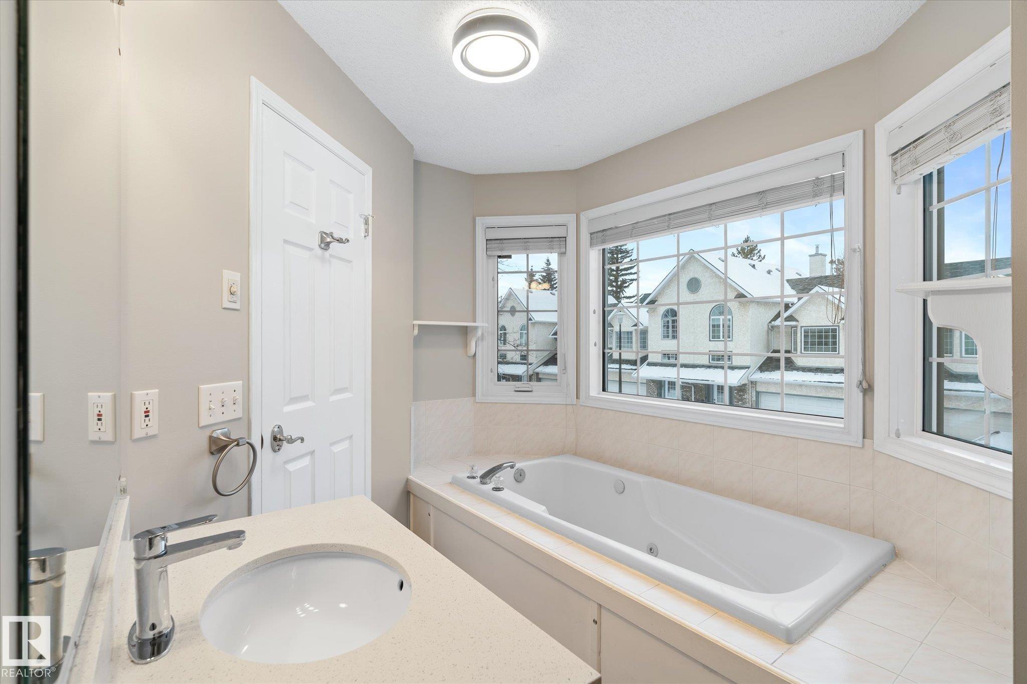 Photo 22 at 4 - 90 Liberton Drive, Lacombe Park, St. Albert