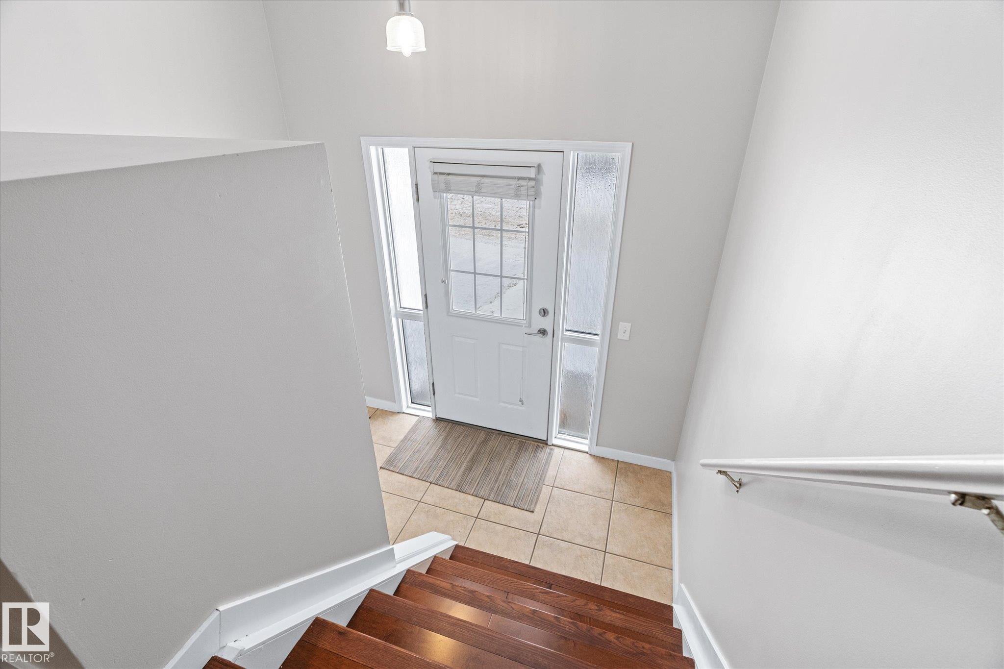 4 - 90 Liberton Drive, Lacombe Park, St. Albert
