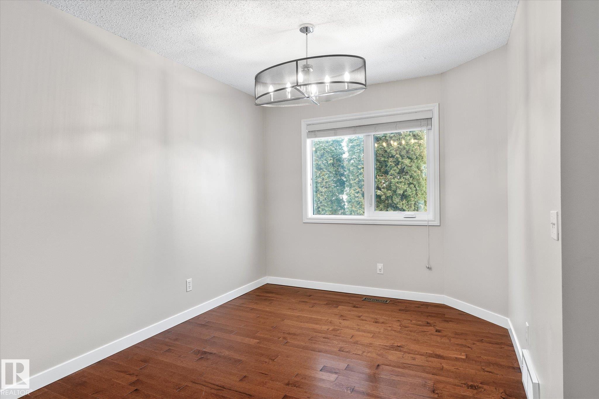 Photo 9 at 4 - 90 Liberton Drive, Lacombe Park, St. Albert