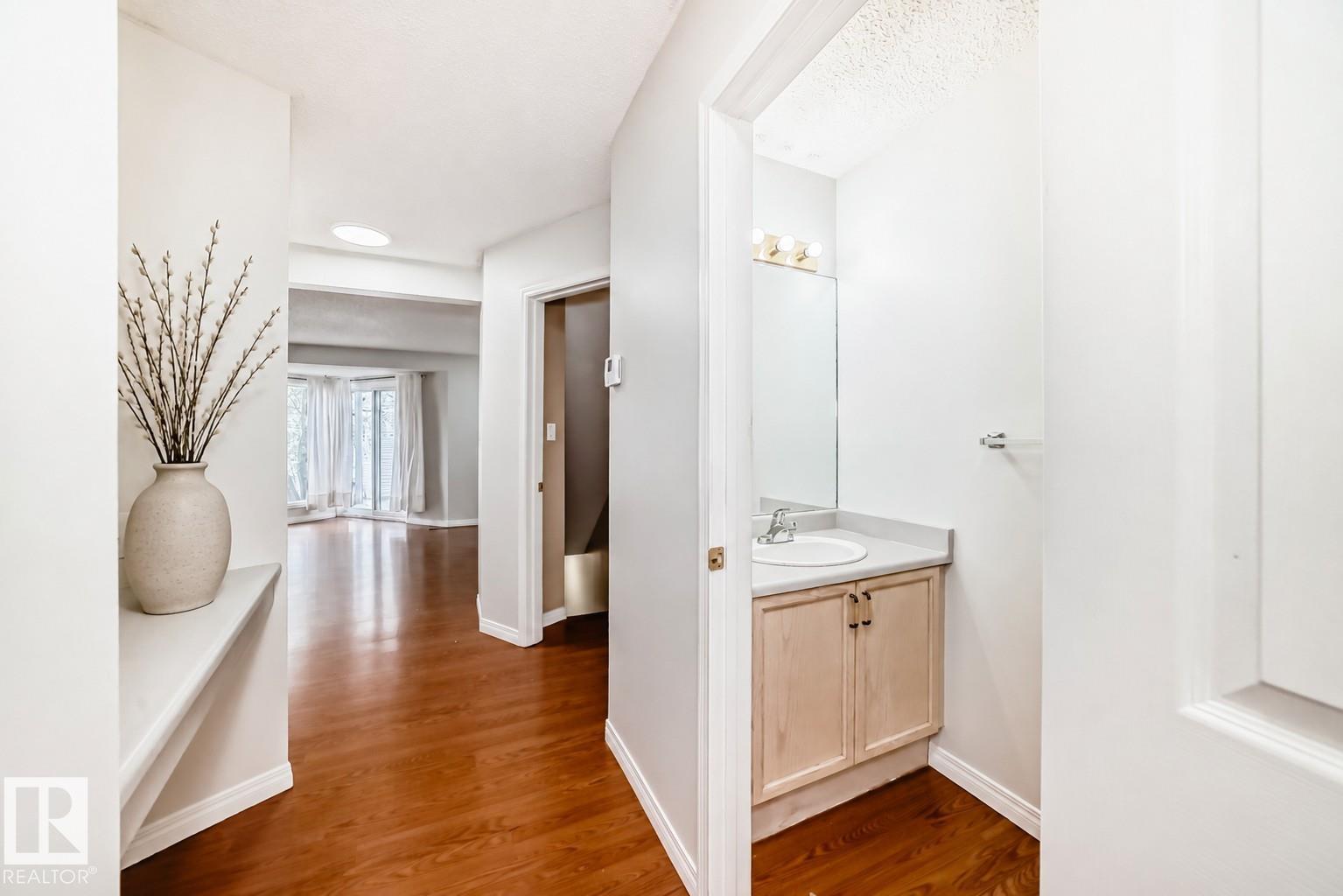 https://zimg.paragon.ice.com/ParagonImages/Property/PM/RAE/225400948/16/0/0/7e6246b4f1d8e4a1f3e9264ff817aa91/1/04e77696c1b255f99546878d068effac/225400948-6e2c7e01-6b12-4520-9bf7-c8a903896261.JPG