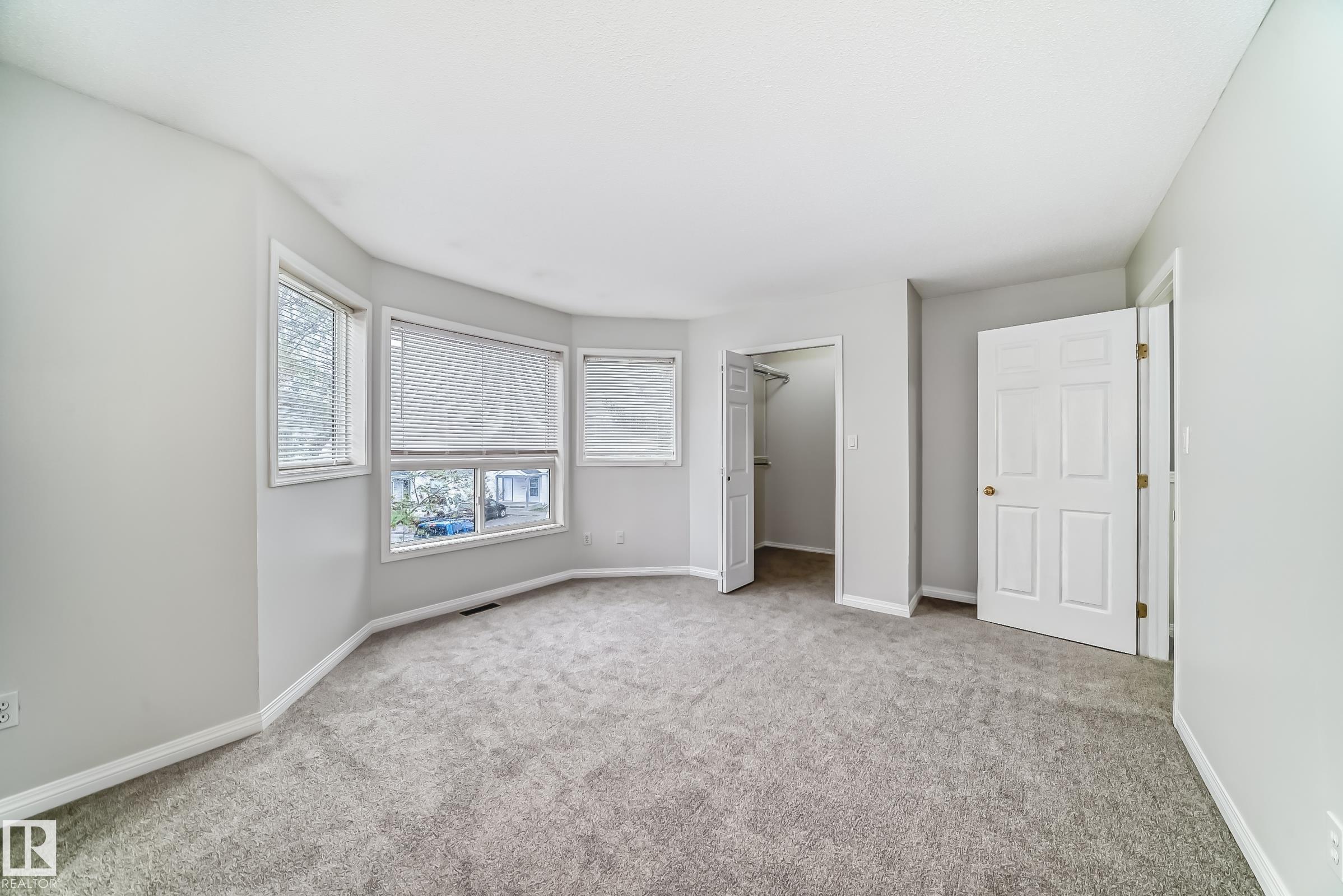 https://zimg.paragon.ice.com/ParagonImages/Property/PM/RAE/225400948/29/0/0/3cfc45dc84ea5b039d8cff1198d666d2/1/04e77696c1b255f99546878d068effac/225400948-995d72c2-0671-4b6f-94bf-c2ede750c25d.JPG