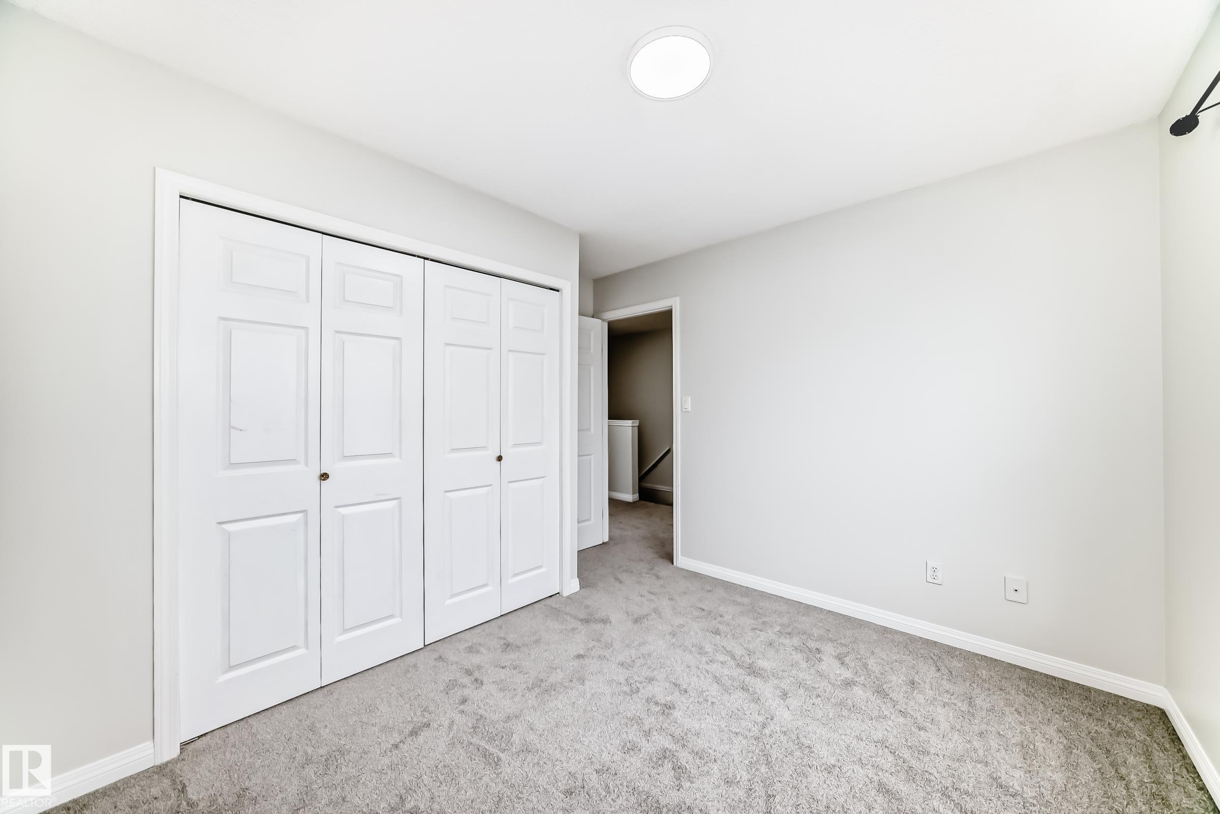 https://zimg.paragon.ice.com/ParagonImages/Property/PM/RAE/225400948/37/0/0/14bf6694bfacb1515bc3e59a3997dab9/1/04e77696c1b255f99546878d068effac/225400948-06f85b1c-08ff-4ce8-afec-5df2be953366.JPG