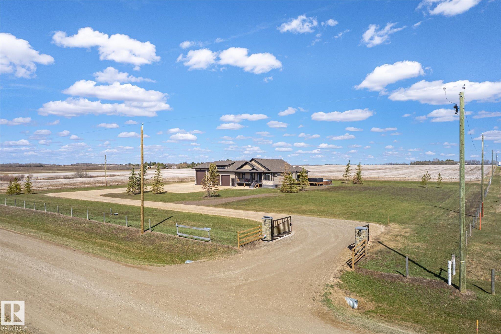 55525 Rge Road 264, None, Rural Sturgeon County