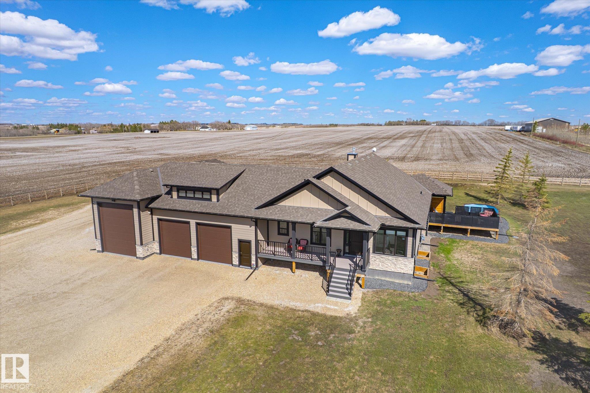 55525 Rge Road 264, None, Rural Sturgeon County