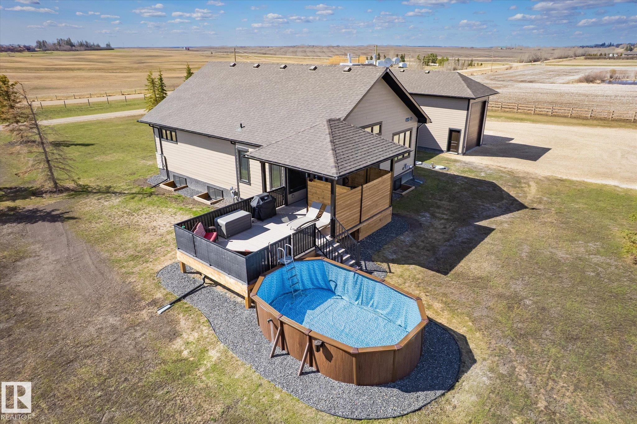 55525 Rge Road 264, None, Rural Sturgeon County