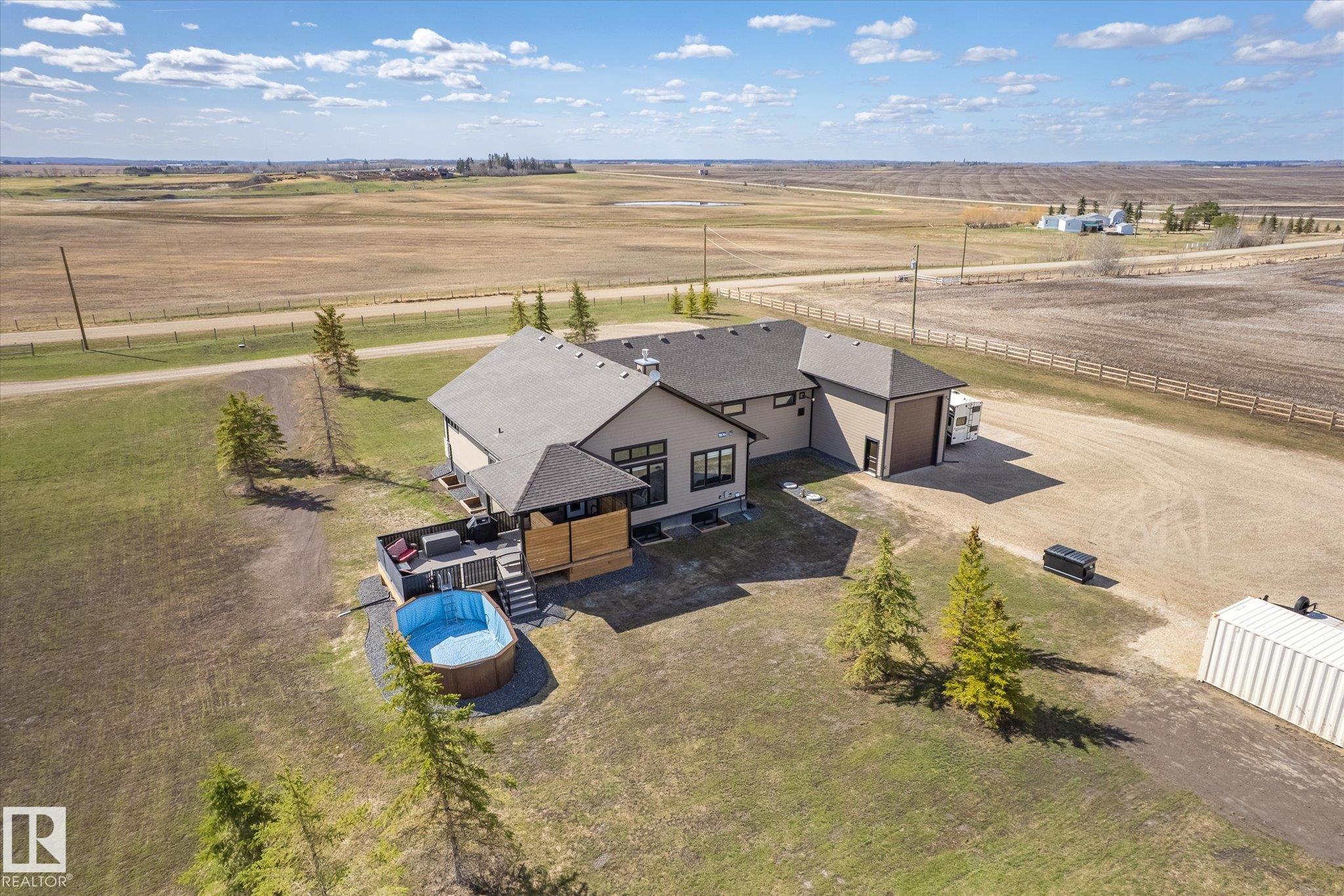 55525 Rge Road 264, None, Rural Sturgeon County