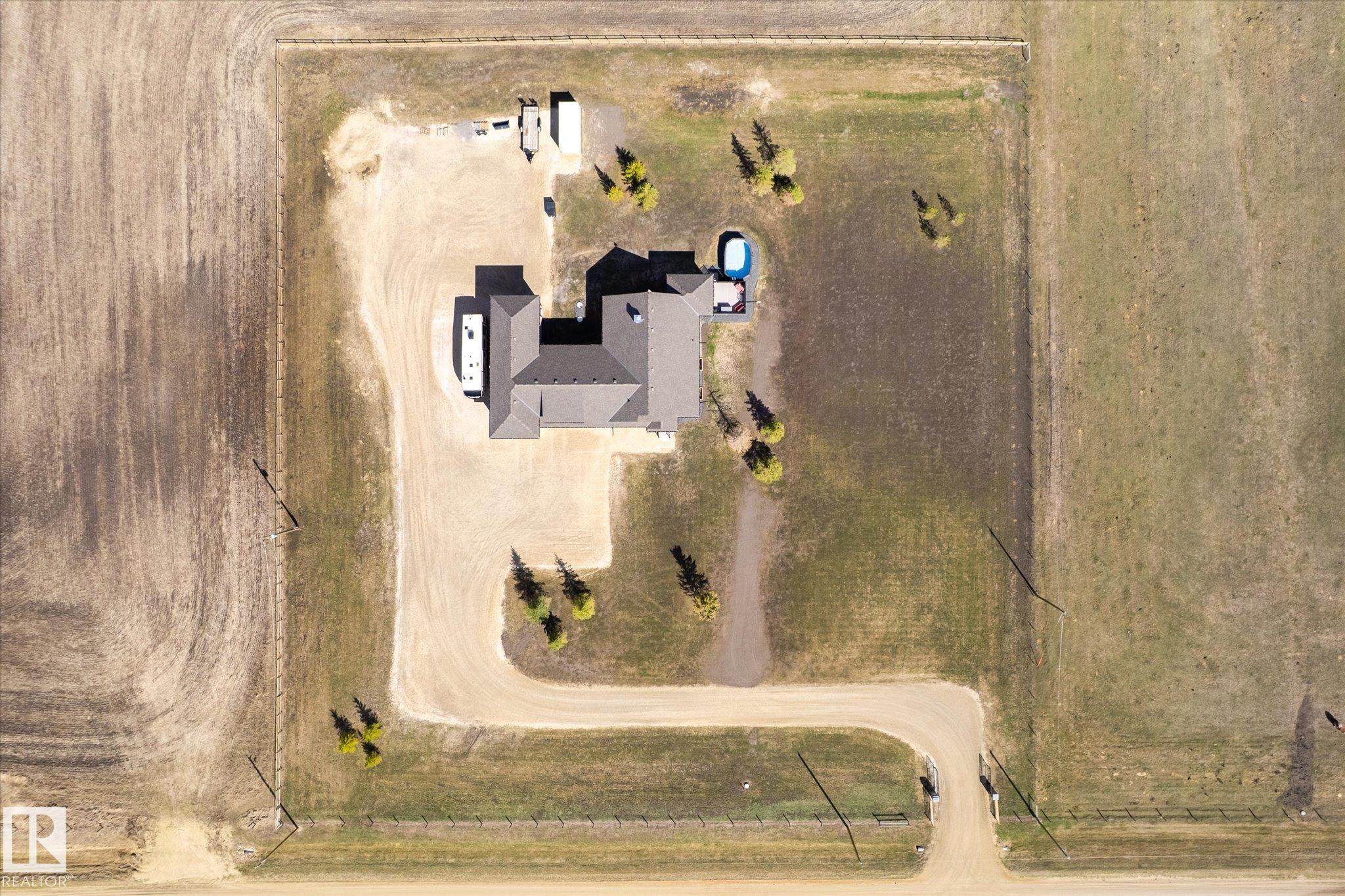 Photo 8 at 55525 Rge Road 264, None, Rural Sturgeon County
