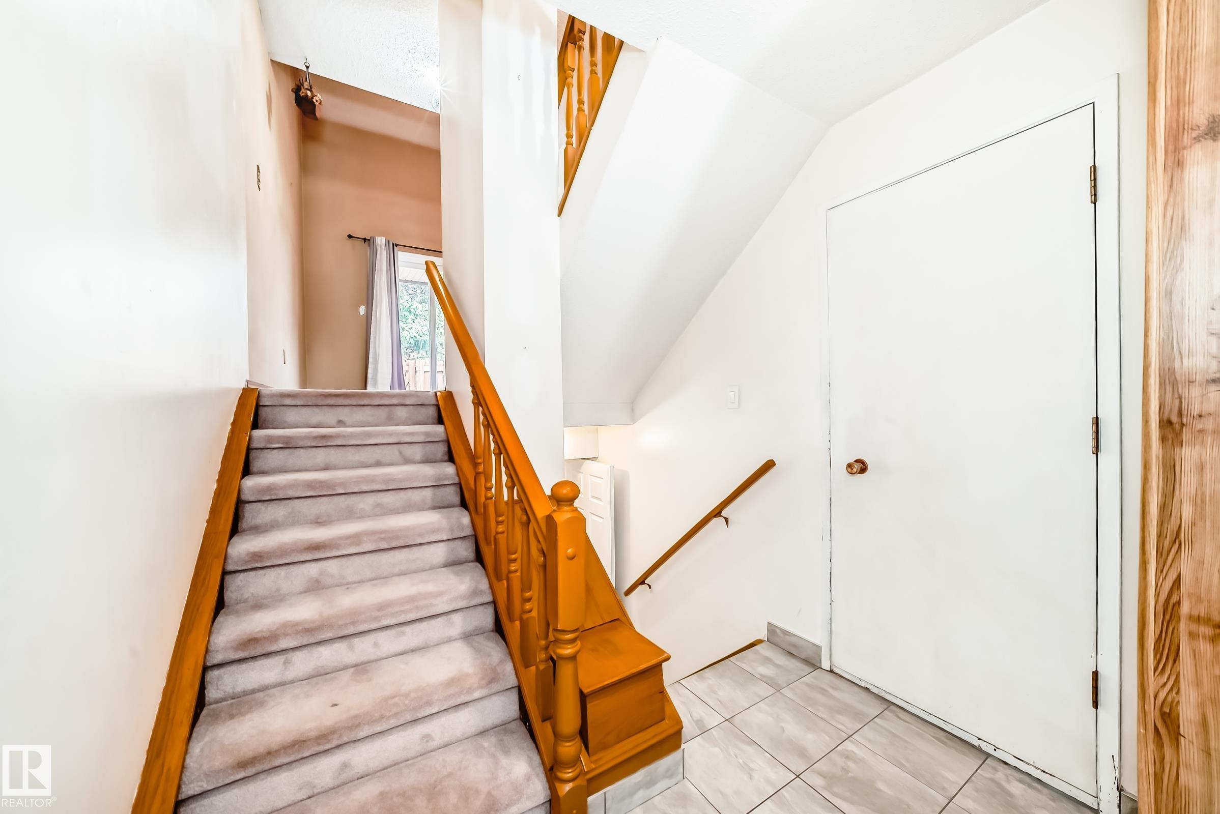 12018 157 Avenue NW, Dunluce, Edmonton