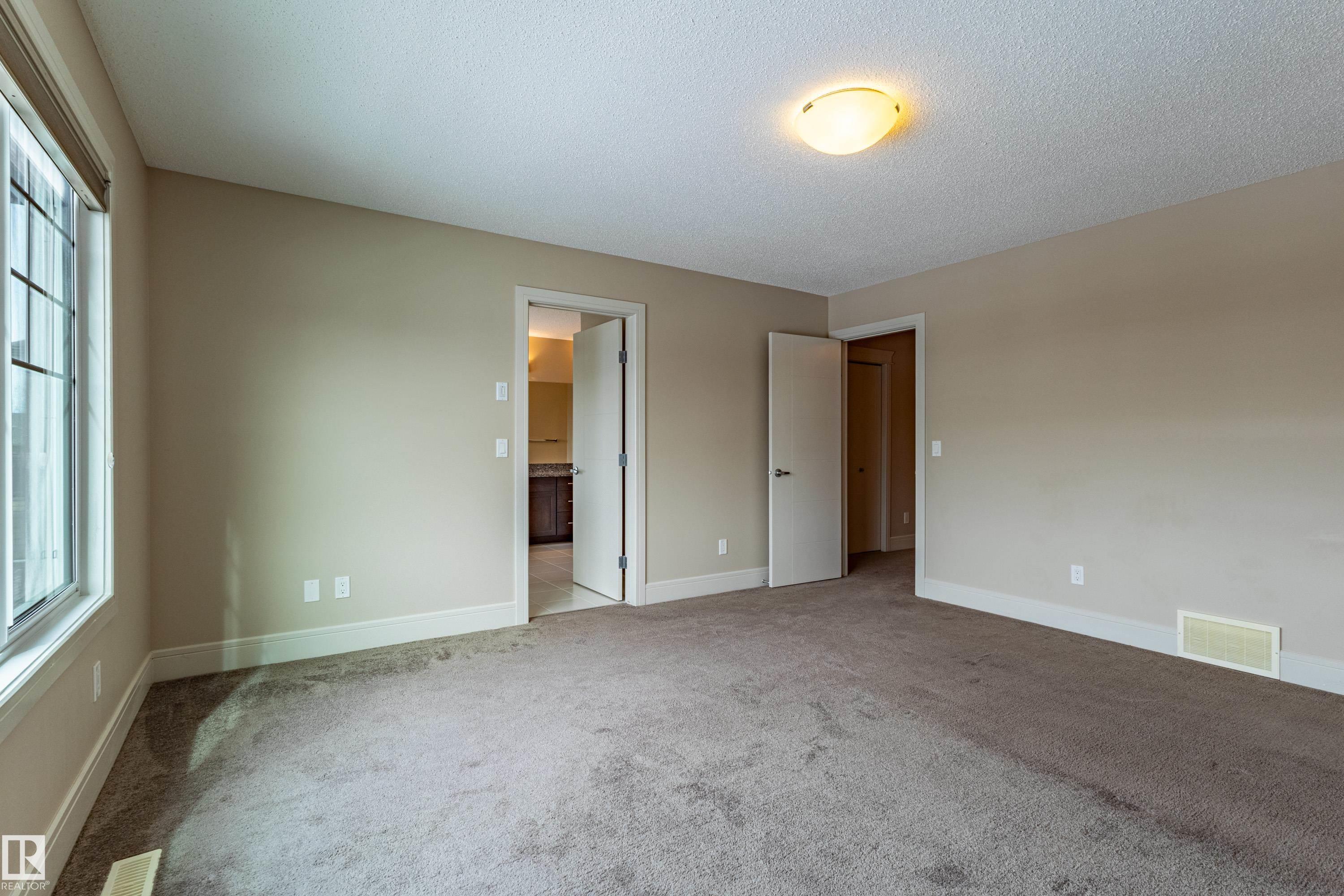 https://zimg.paragon.ice.com/ParagonImages/Property/PM/RAE/225400956/23/0/0/4d72ae496559a19db3e52c5763ddd937/1/78948b3f250b8e3385ed1185d7d2ca94/225400956-62a0929f-9a2c-47bd-b6d3-bbef46b657c7.JPG