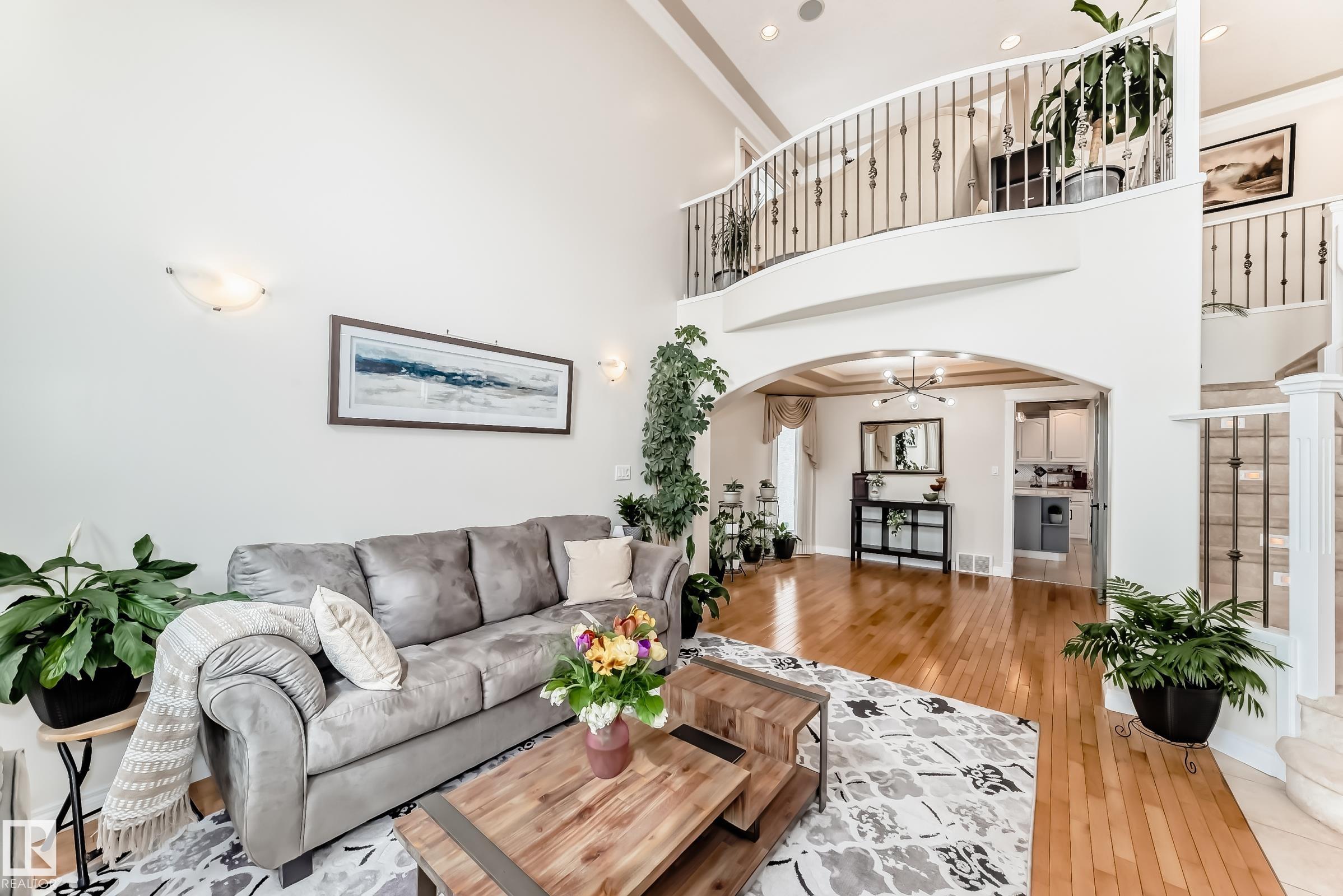 https://zimg.paragon.ice.com/ParagonImages/Property/PM/RAE/225400963/21/0/0/57b6754735989fcffc537741796607d2/1/dacfcebc4e48ea867790b14edc5f8892/225400963-b495687d-4859-4ddb-a97d-5ac13d32ff8f.JPG