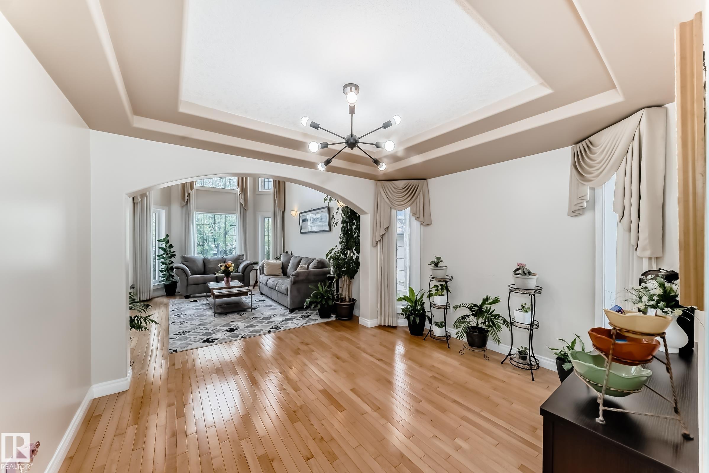 https://zimg.paragon.ice.com/ParagonImages/Property/PM/RAE/225400963/22/0/0/0a7d7fd084addeb9481e6d42066a5fd3/1/dacfcebc4e48ea867790b14edc5f8892/225400963-6046406d-0442-465d-ad0c-0296ba355b76.JPG