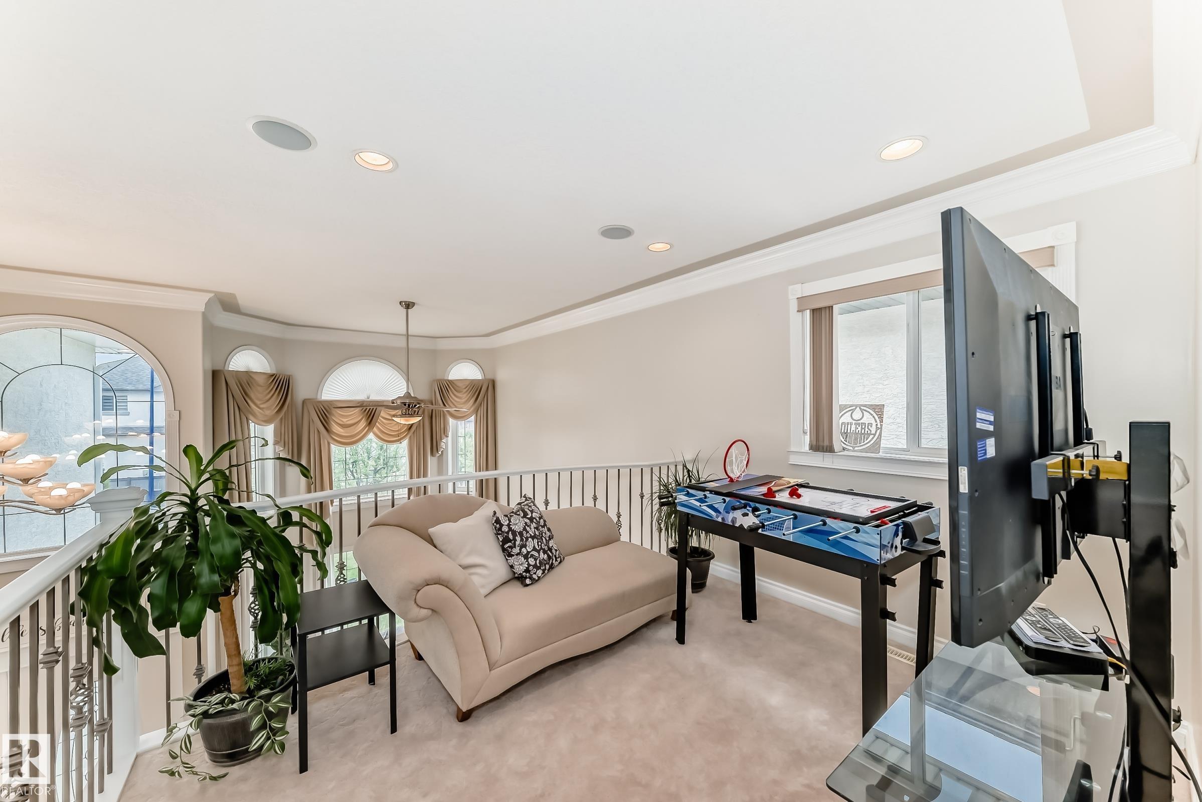 https://zimg.paragon.ice.com/ParagonImages/Property/PM/RAE/225400963/48/0/0/82bb9e7027c979728f4a198435ab3dc6/1/dacfcebc4e48ea867790b14edc5f8892/225400963-77a425de-3e64-4ea9-a951-85d80dd2c762.JPG