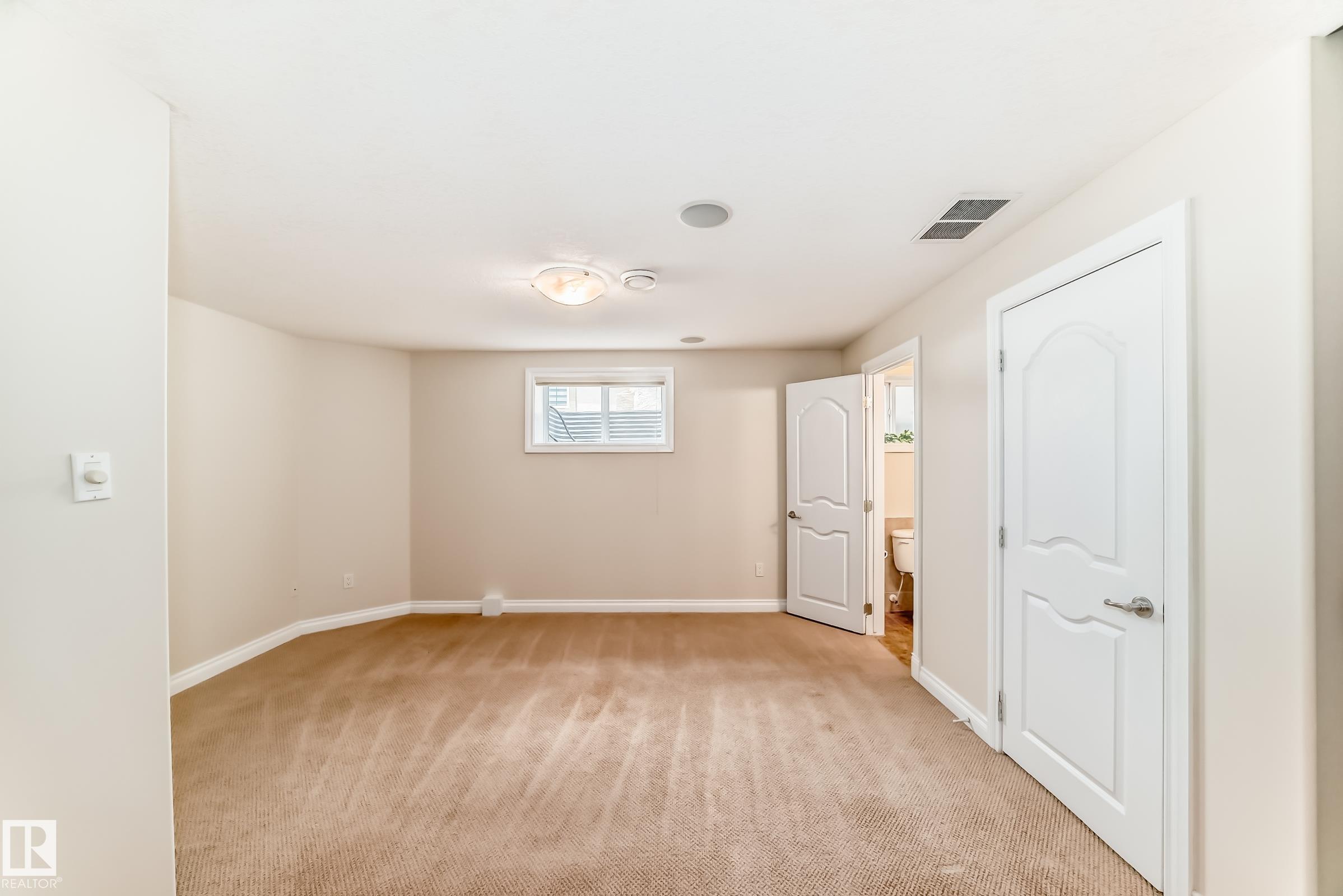 https://zimg.paragon.ice.com/ParagonImages/Property/PM/RAE/225400963/51/0/0/da1abd5f54c22b67c27bae8e6abf65b2/1/dacfcebc4e48ea867790b14edc5f8892/225400963-d1367022-d1e9-485d-a327-9832bae3e099.JPG