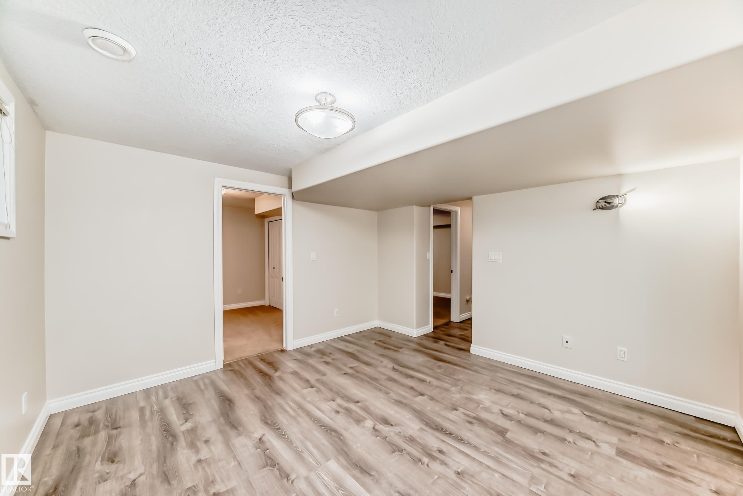 https://zimg.paragon.ice.com/ParagonImages/Property/PM/RAE/225400963/60/0/0/3362134db3f3337a256daac886304b73/1/dacfcebc4e48ea867790b14edc5f8892/225400963-e831da51-012f-41c9-b00f-4b303b0da5f4.JPG