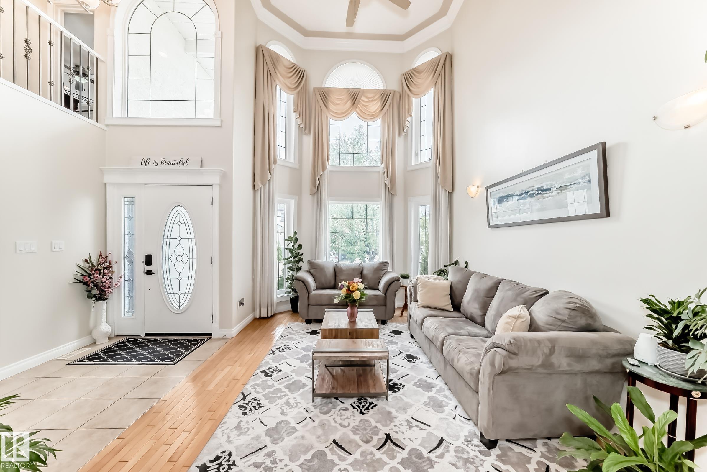 https://zimg.paragon.ice.com/ParagonImages/Property/PM/RAE/225400963/7/0/0/dee9b21f1254b45744f1da1d7e8c9688/1/dacfcebc4e48ea867790b14edc5f8892/225400963-6d31ec19-cadb-4cc9-9a35-55b8fb5bc9e0.JPG