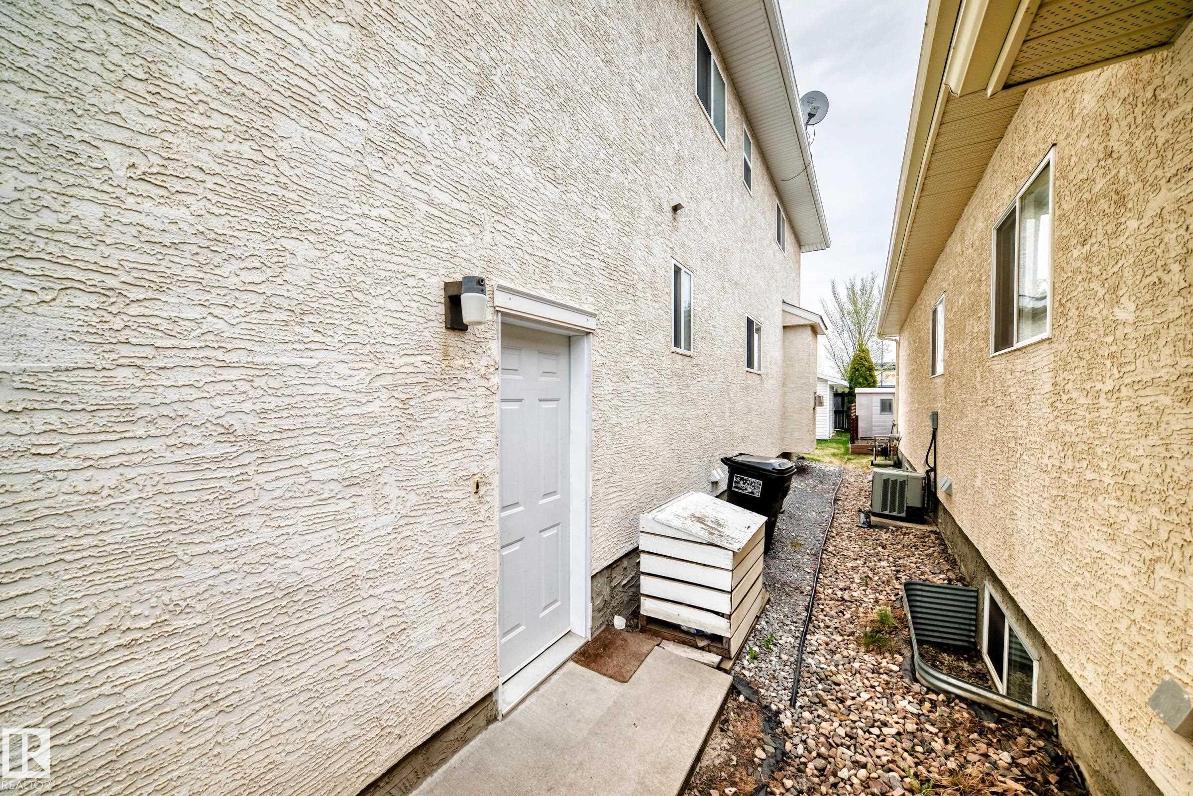 https://zimg.paragon.ice.com/ParagonImages/Property/PM/RAE/225400963/72/0/0/9460b6ac0084c99181418eb997889ba0/1/dacfcebc4e48ea867790b14edc5f8892/225400963-5e5edd27-fa6a-4a01-ad9c-c9bed41645d5.JPG