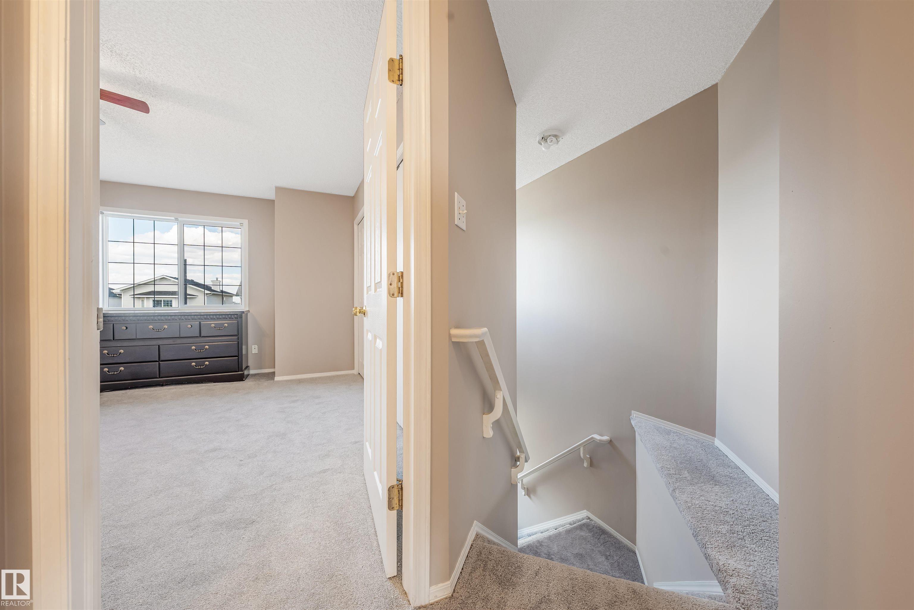 Photo 14 at 2131 37b Avenue NW, Wild Rose, Edmonton