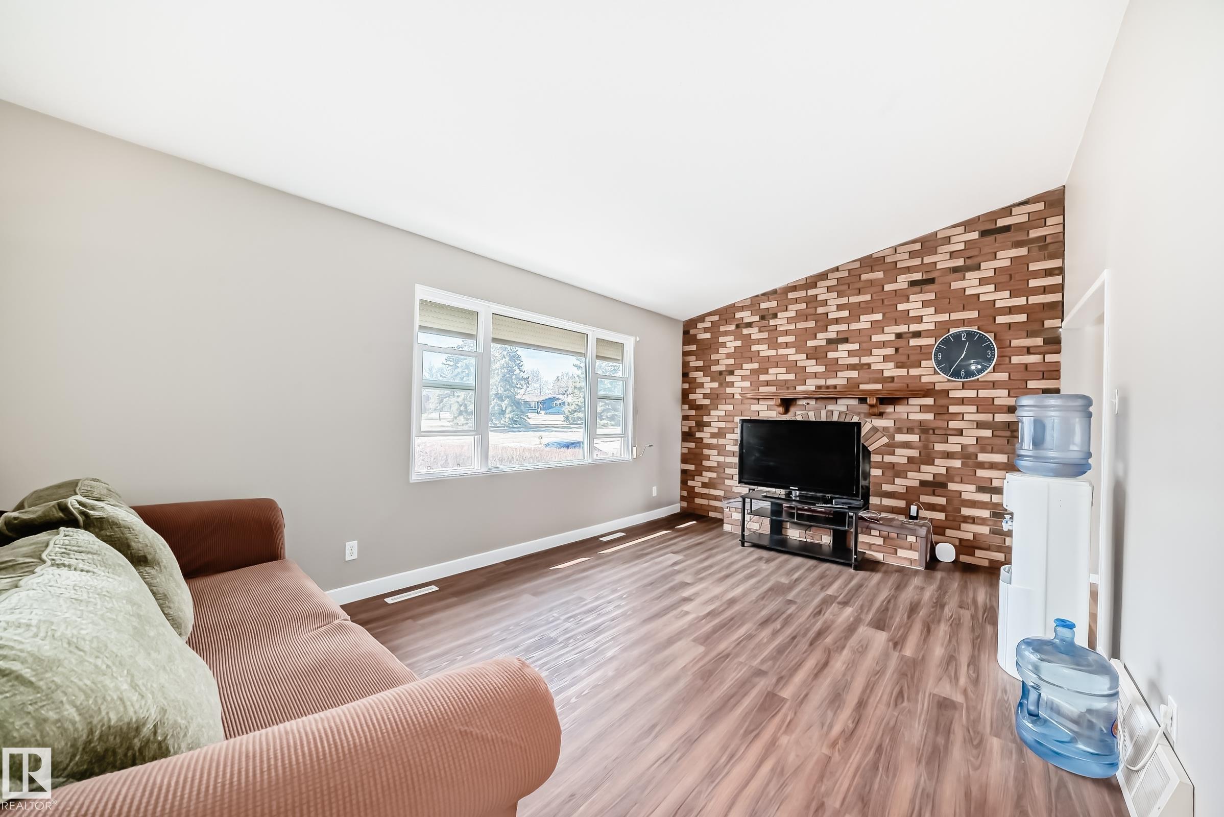 Photo 17 at 13419 70 Street NW, Delwood, Edmonton