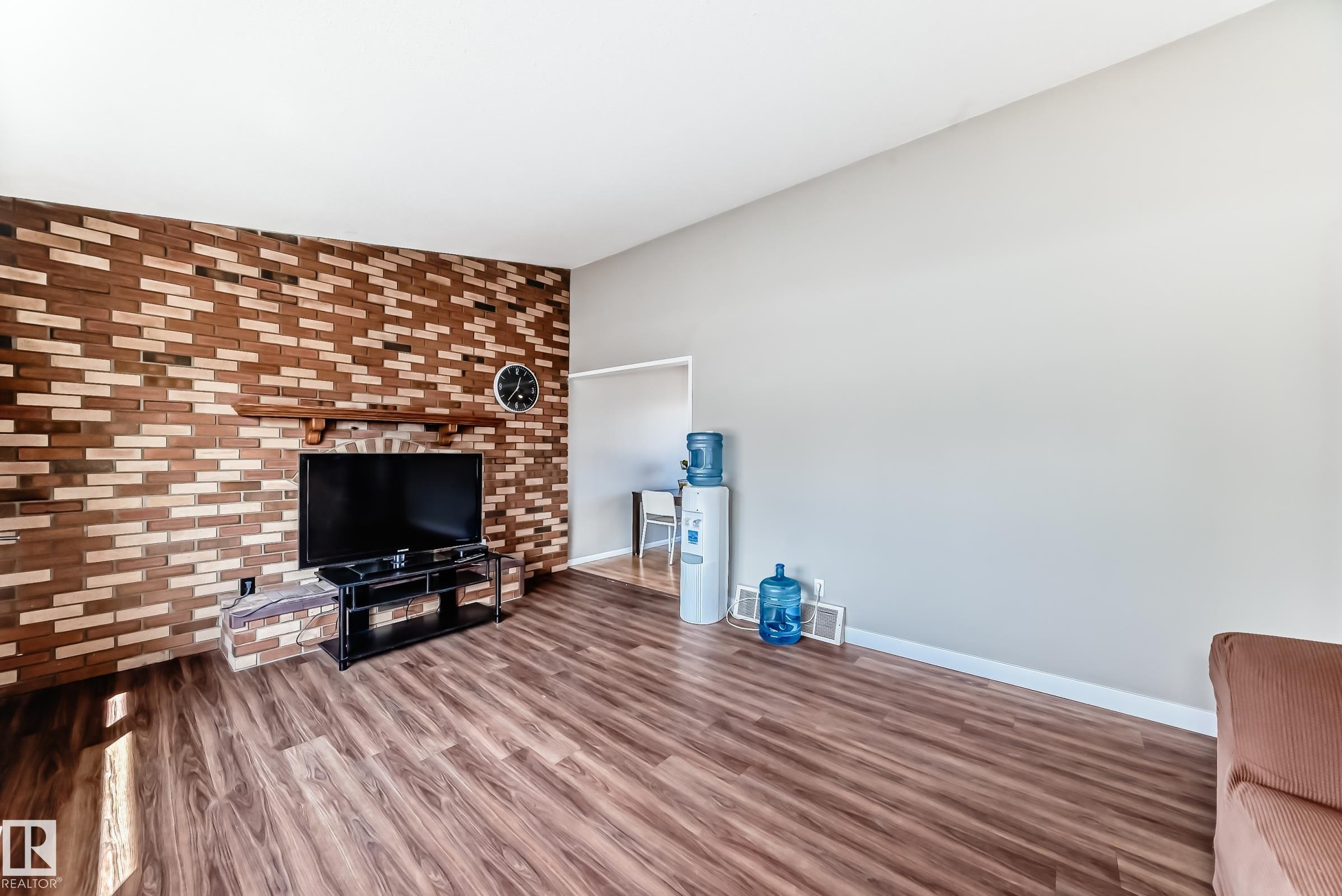 Photo 20 at 13419 70 Street NW, Delwood, Edmonton