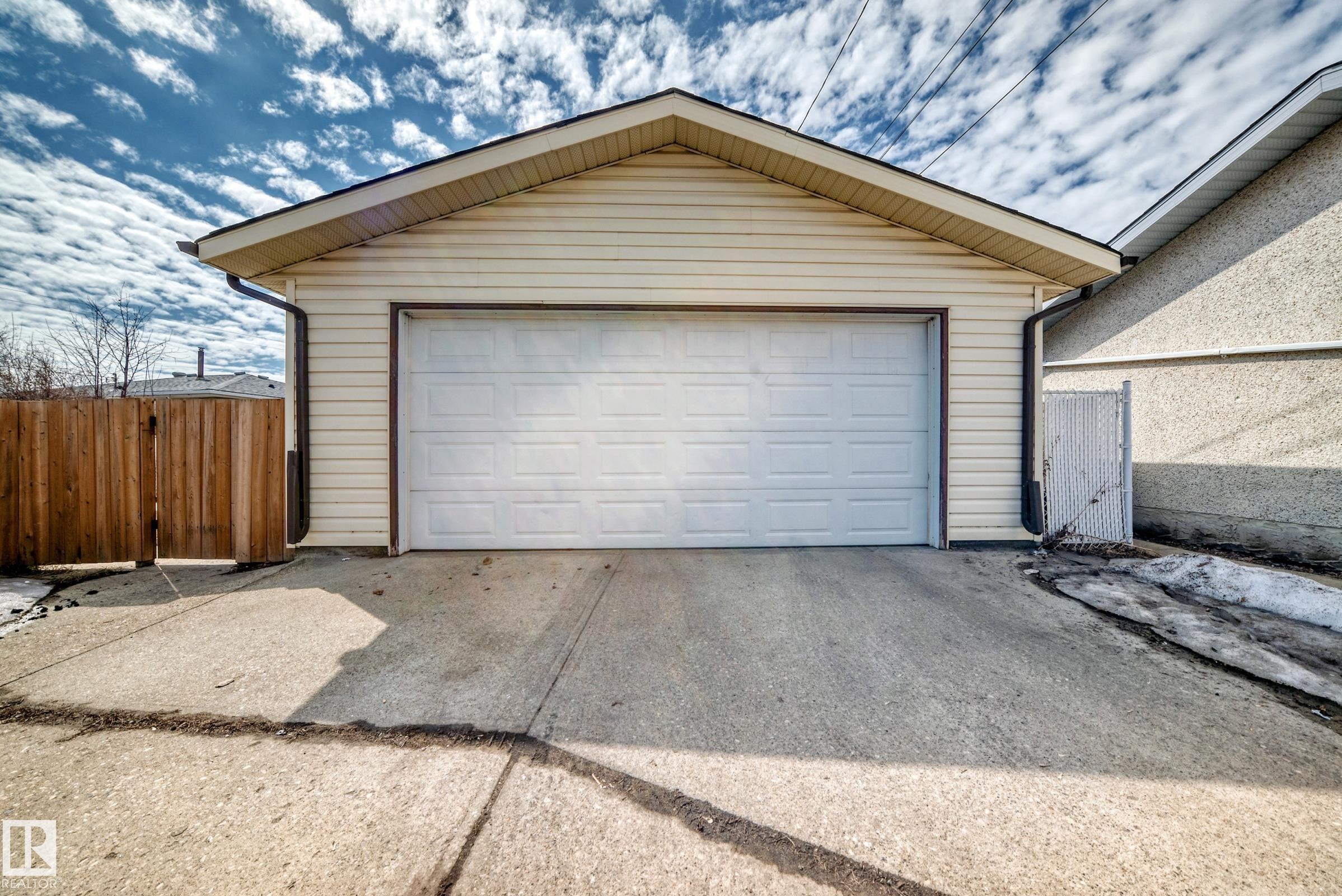 Photo 47 at 13419 70 Street NW, Delwood, Edmonton
