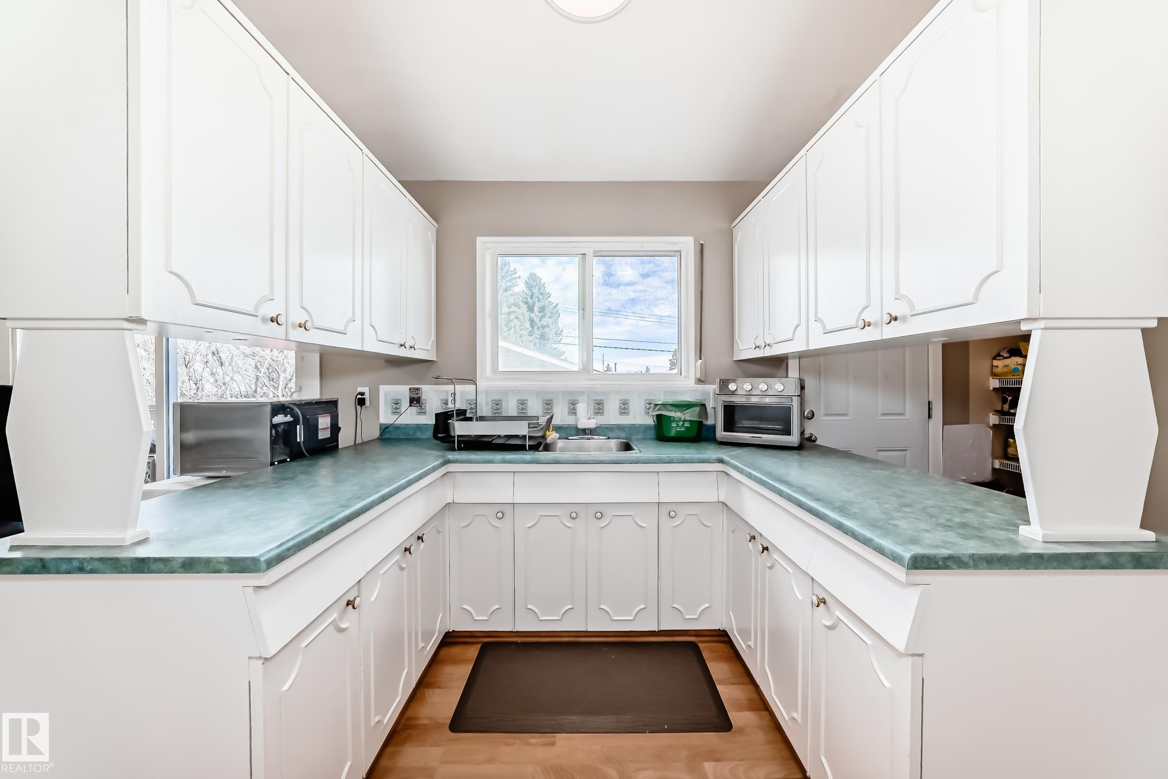 Photo 9 at 13419 70 Street NW, Delwood, Edmonton