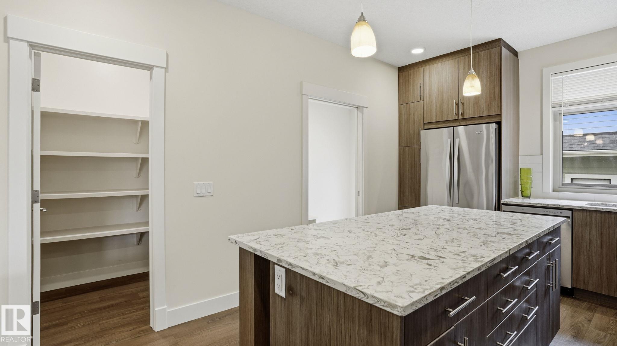 https://zimg.paragon.ice.com/ParagonImages/Property/PM/RAE/225400978/12/0/0/b65f4deec85f81538bca48909e71d120/1/f37b83269243142f8b3ac602b8cdbe1e/225400978-56ab5c1e-30d8-4c55-aa8f-b32c8478712e.JPG