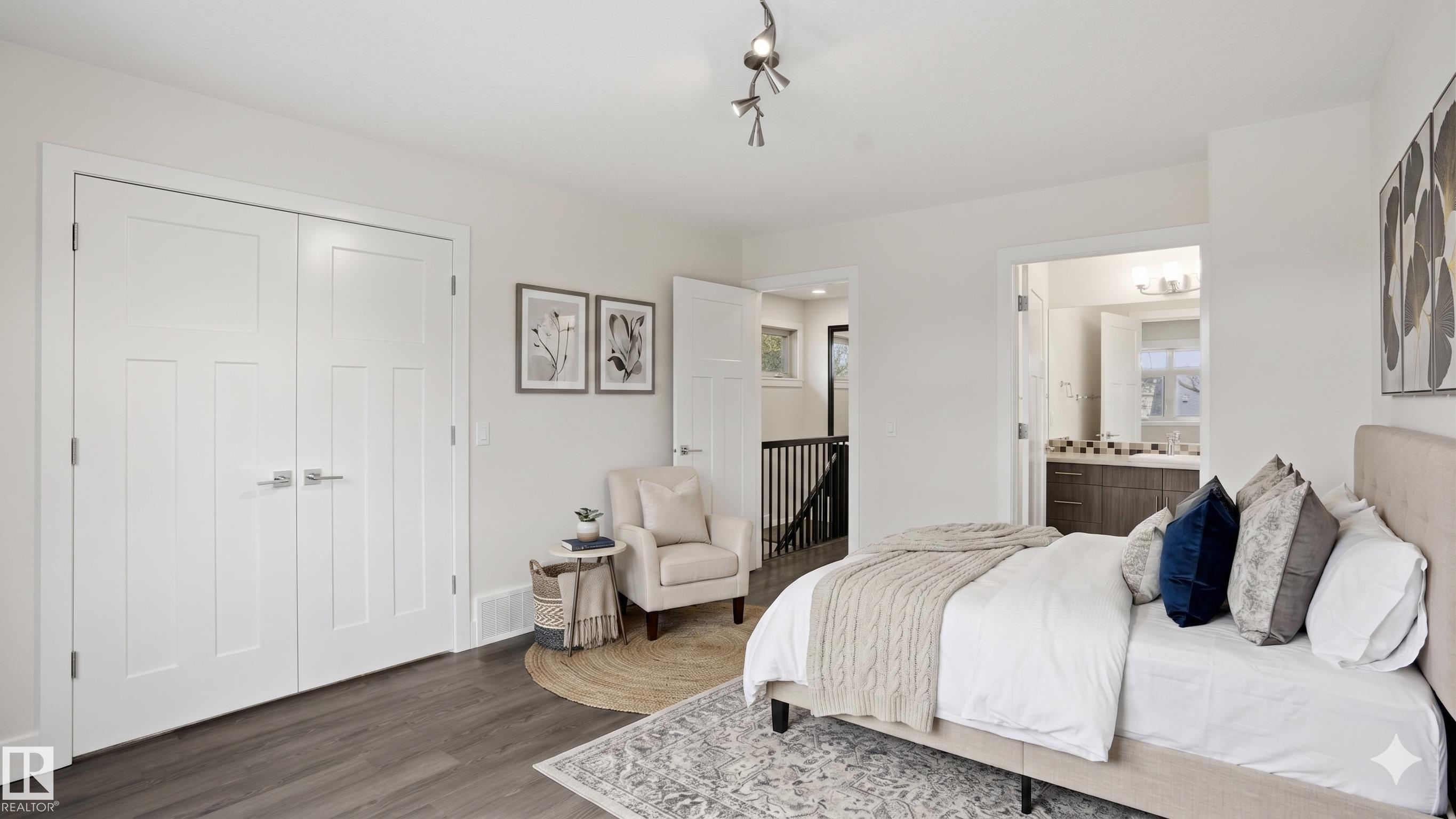 Photo 18 at 11002 University Avenue NW, Garneau, Edmonton