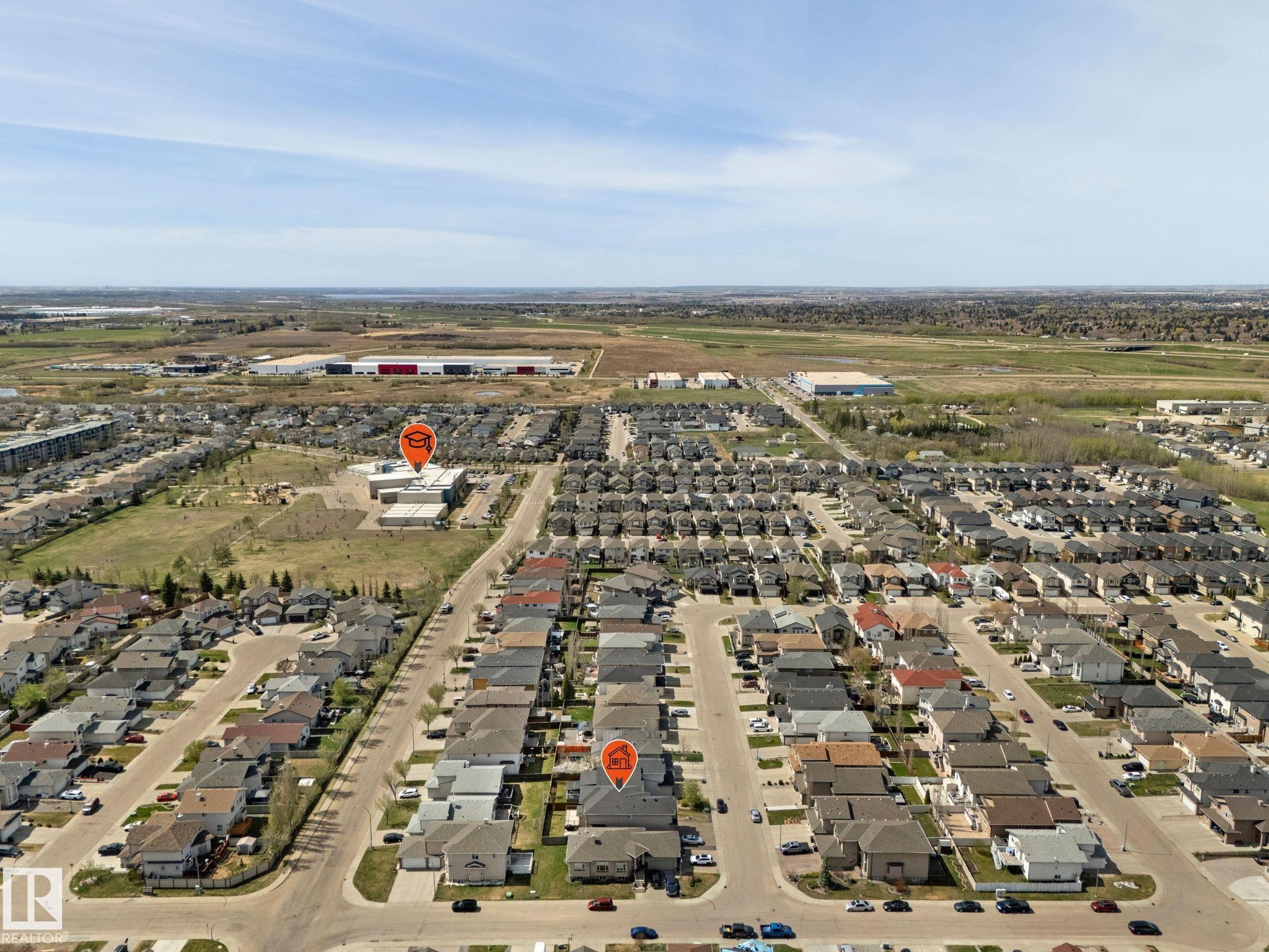https://zimg.paragon.ice.com/ParagonImages/Property/PM/RAE/225400979/72/0/0/51c497efa2535bb8ff2919e7bdbafe52/1/818669a61a9ee1309f15817c87ac0f95/225400979-923bdc20-df00-40d3-9ea6-43c27c425bab.JPG