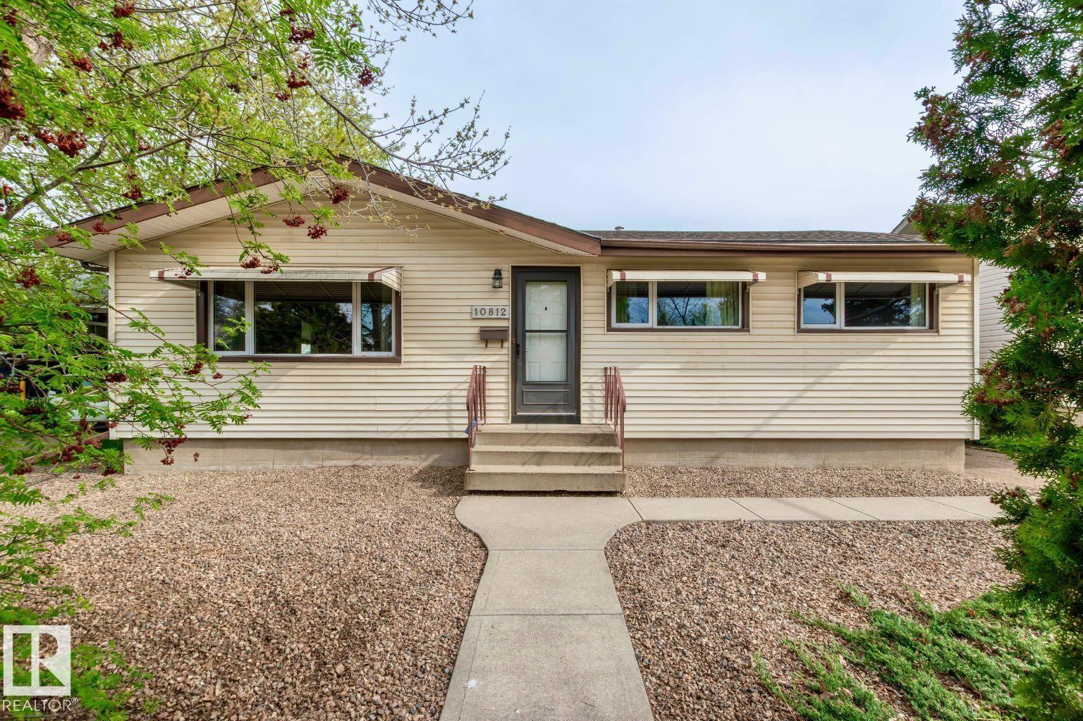10812 52 Avenue NW, Pleasantview, Edmonton