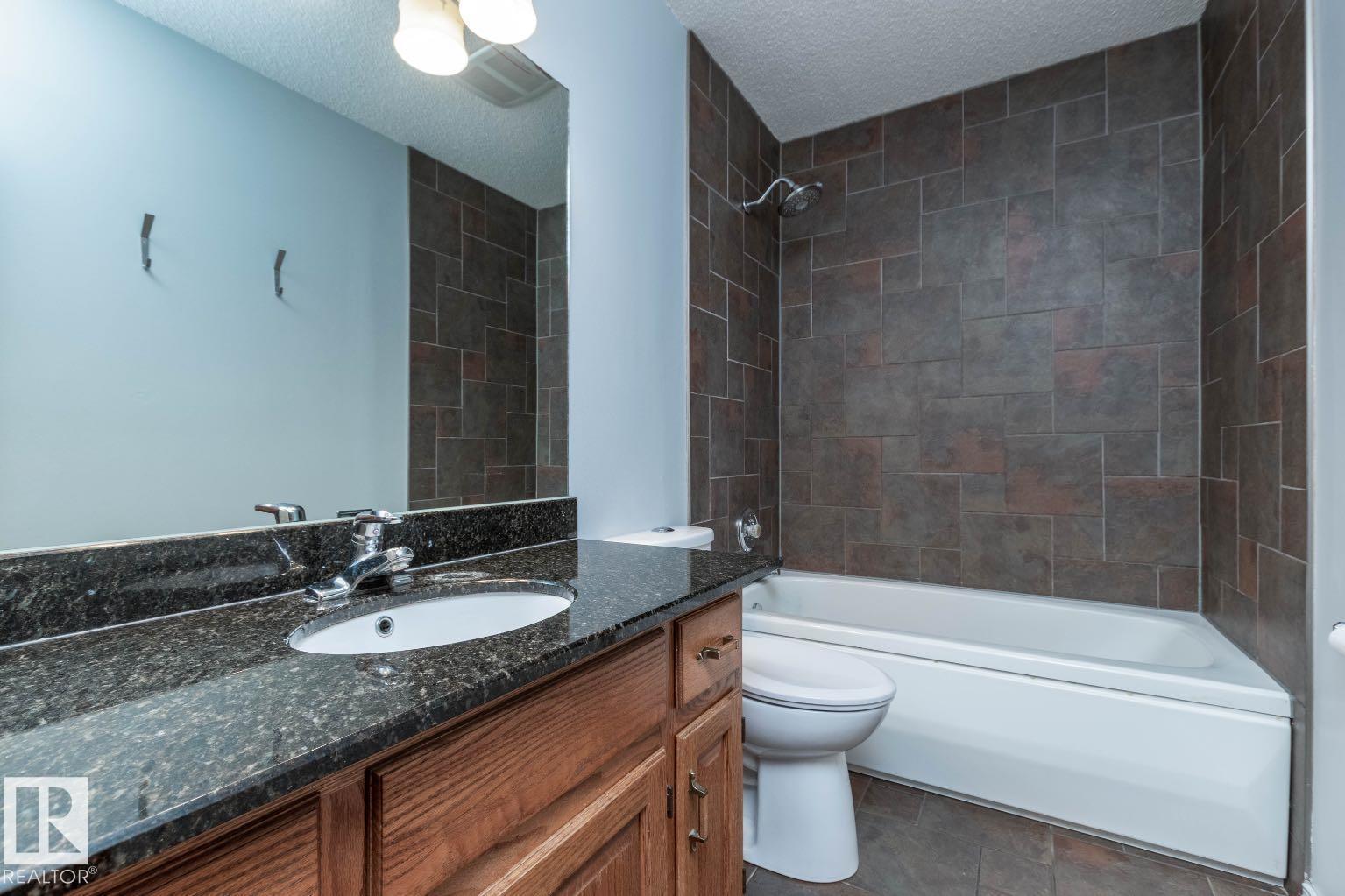 Photo 16 at 10812 52 Avenue NW, Pleasantview, Edmonton