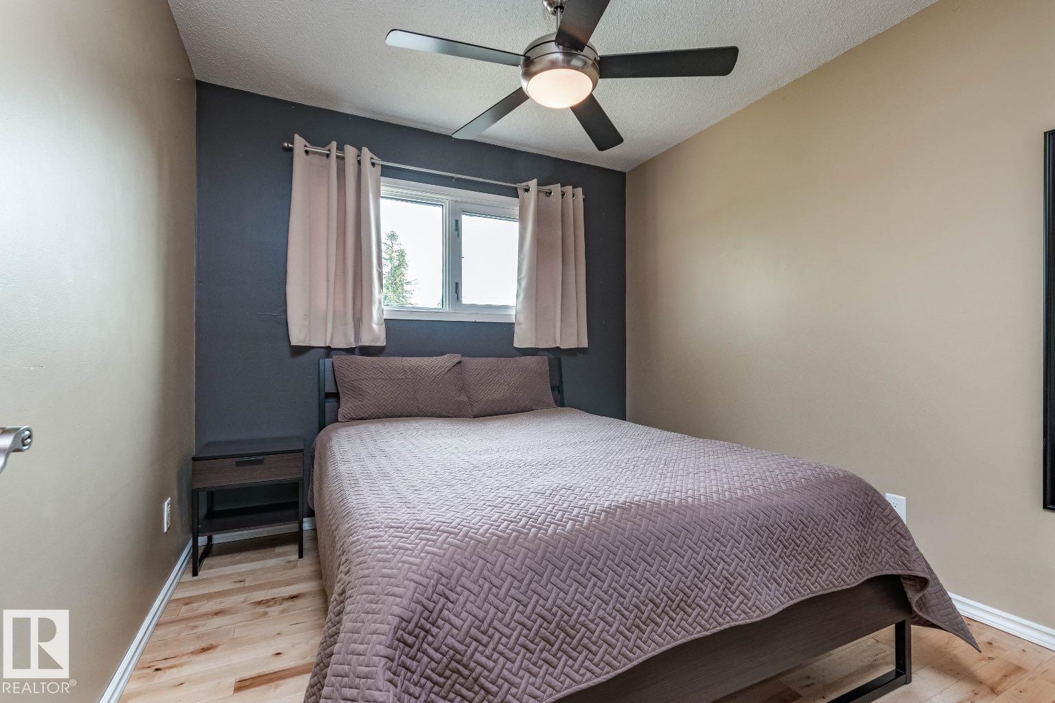 Photo 17 at 10812 52 Avenue NW, Pleasantview, Edmonton