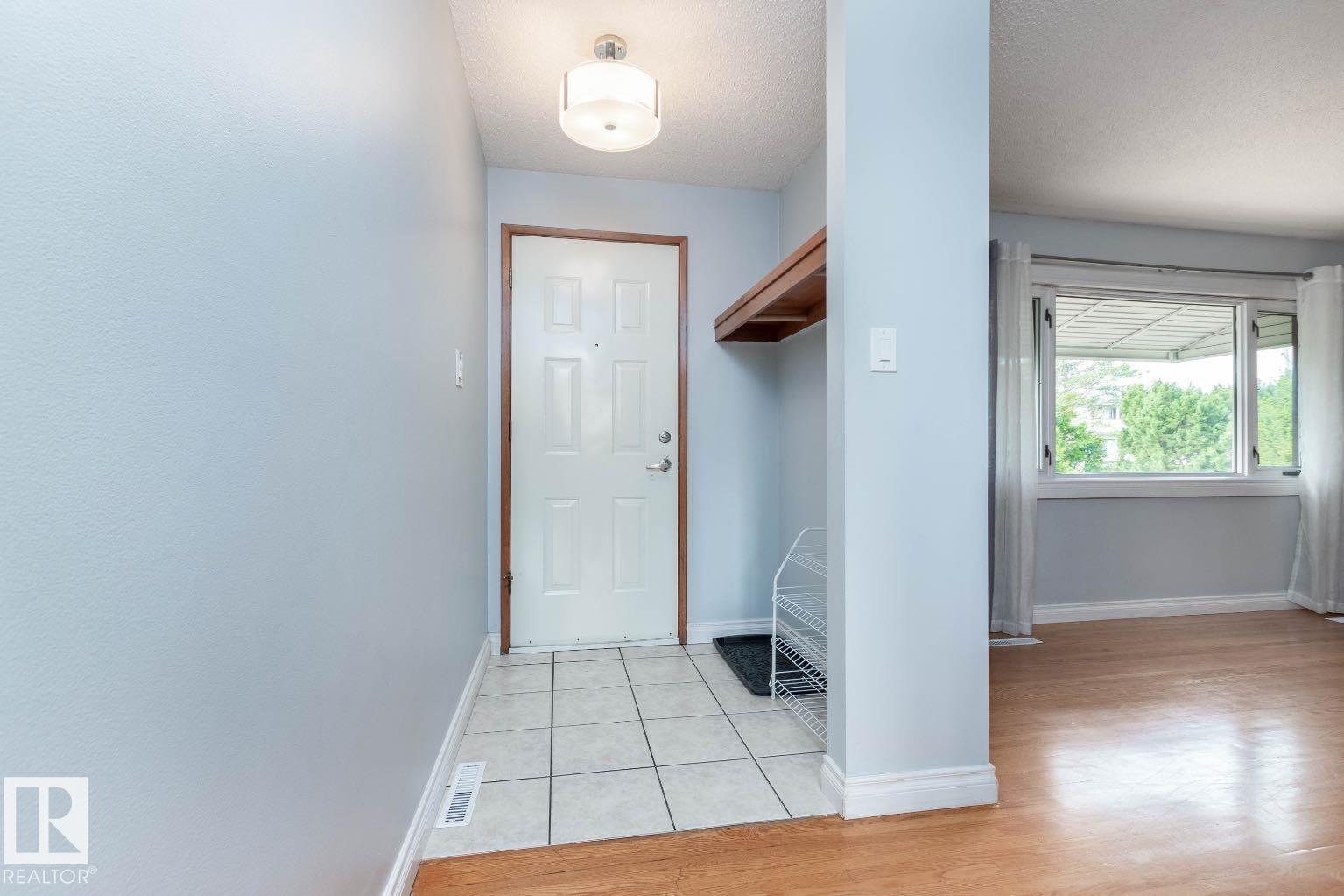 10812 52 Avenue NW, Pleasantview, Edmonton