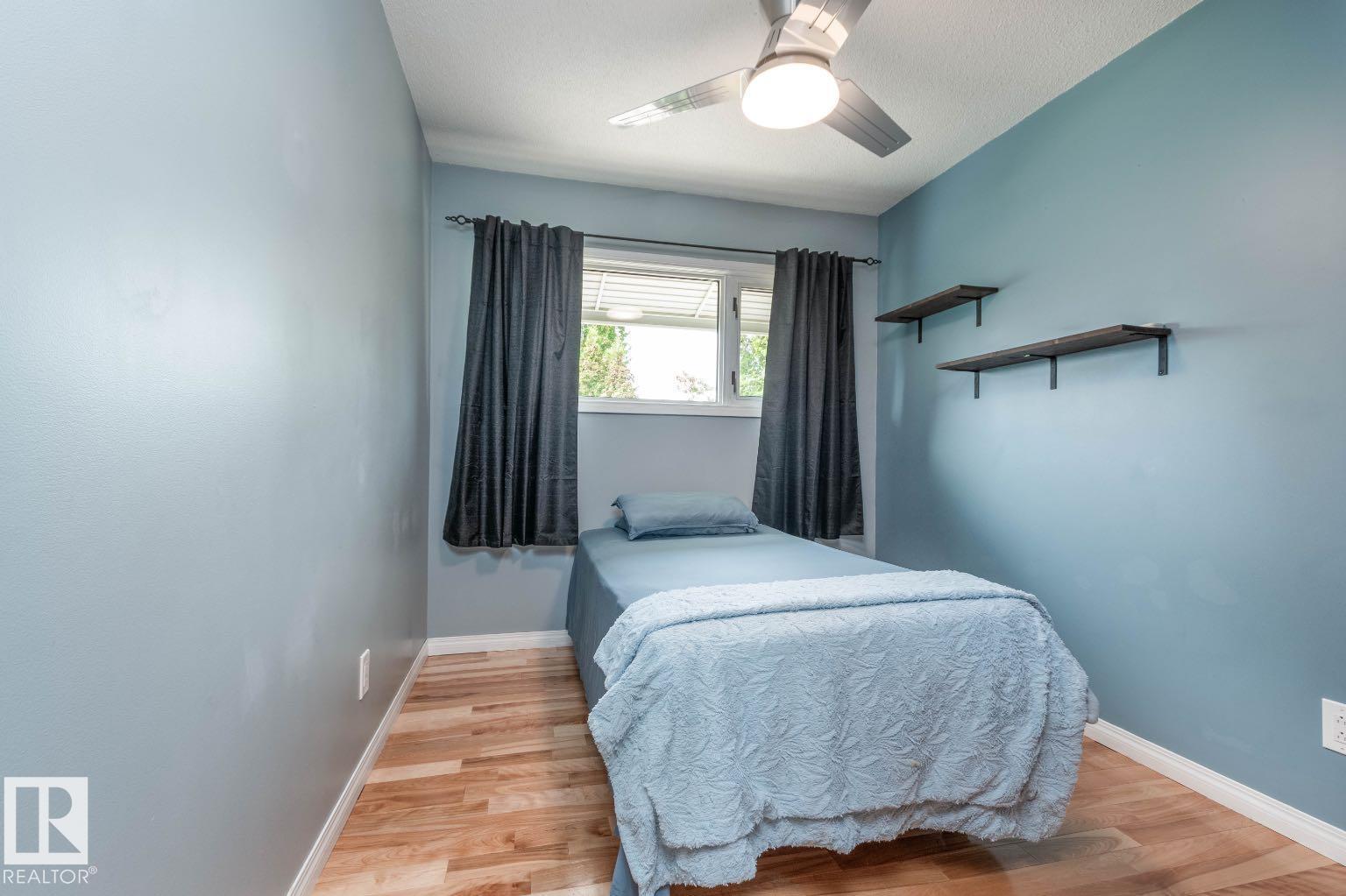 Photo 21 at 10812 52 Avenue NW, Pleasantview, Edmonton