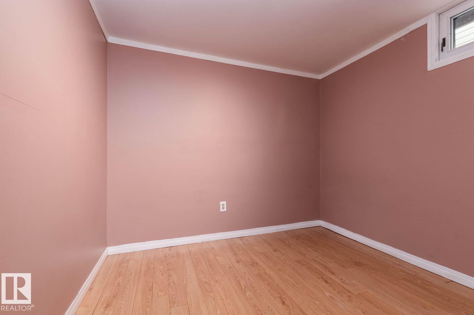 Photo 30 at 10812 52 Avenue NW, Pleasantview, Edmonton