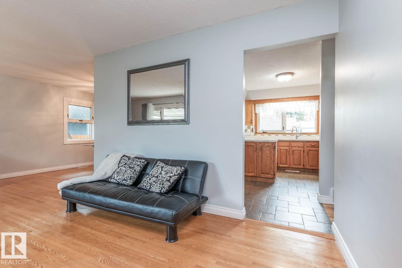 10812 52 Avenue NW, Pleasantview, Edmonton