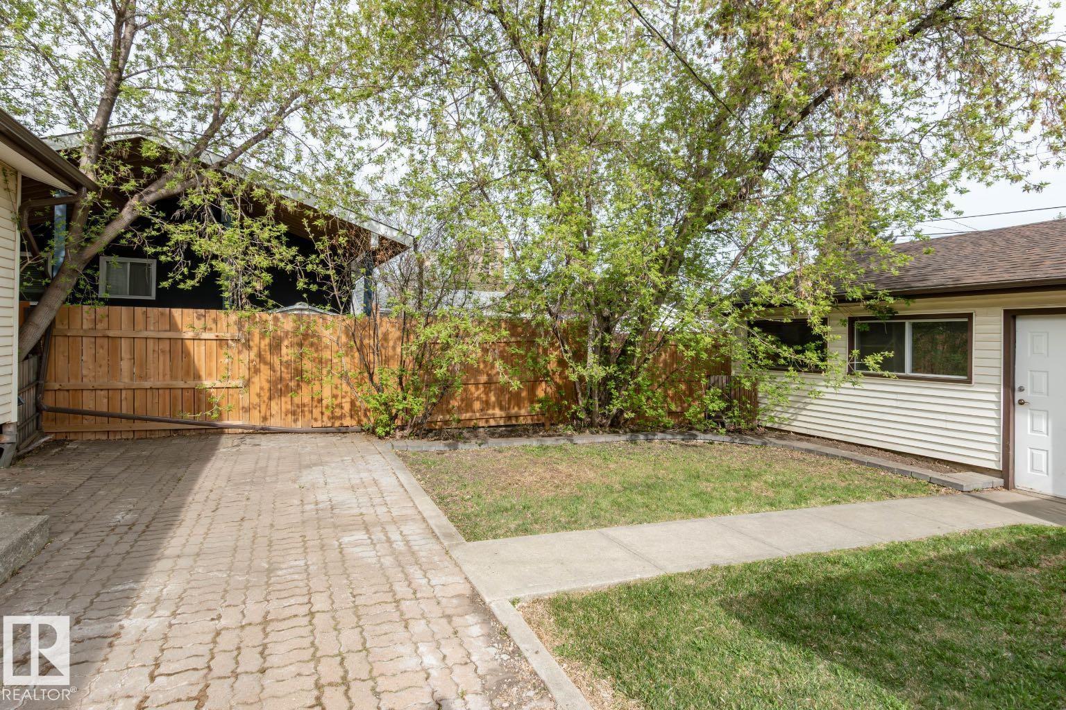 Photo 39 at 10812 52 Avenue NW, Pleasantview, Edmonton