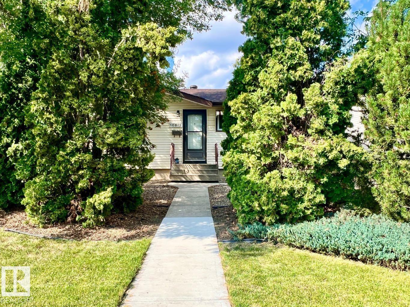 Photo 42 at 10812 52 Avenue NW, Pleasantview, Edmonton