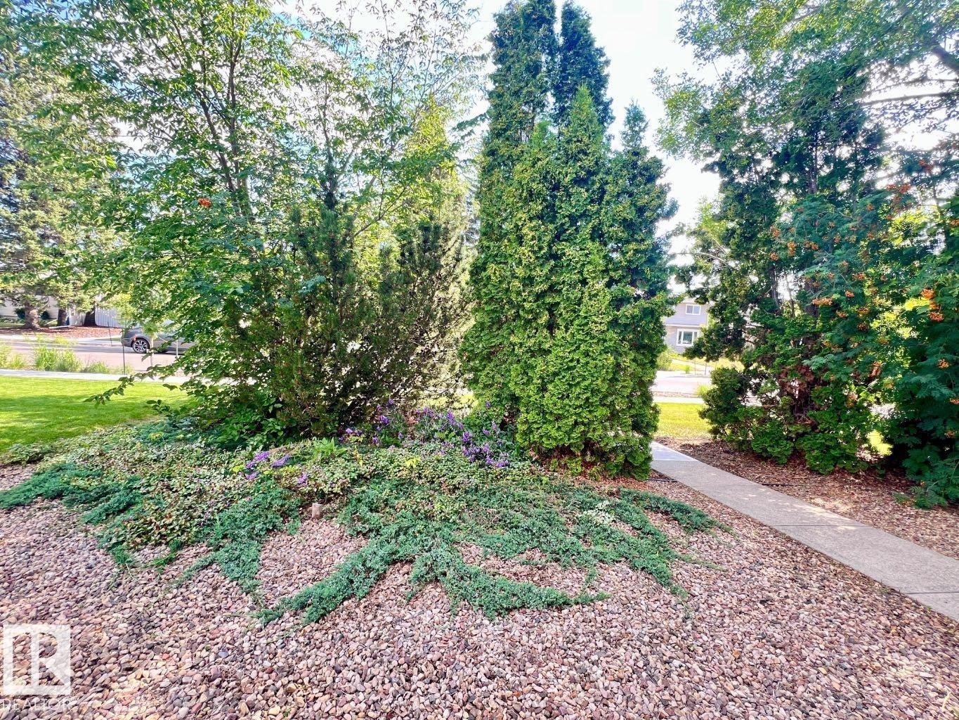 Photo 43 at 10812 52 Avenue NW, Pleasantview, Edmonton