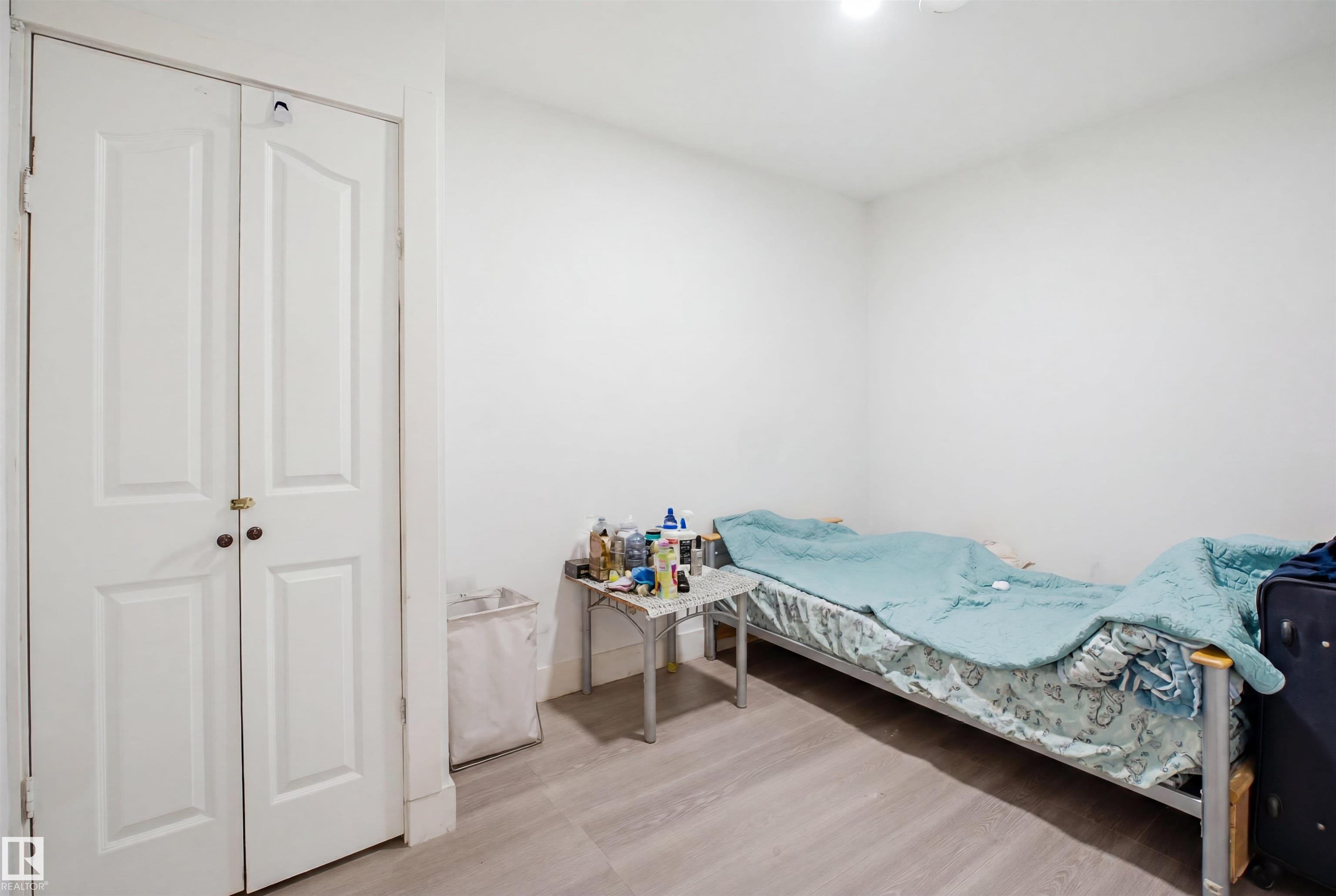 https://zimg.paragon.ice.com/ParagonImages/Property/PM/RAE/225400984/39/0/0/83073a5d159002d8c7844382c87c45fe/1/06d1abd31aece18091ff931d9ed82f64/225400984-367248bc-c04e-4ad2-ab19-cd7c6e11c61c.JPG