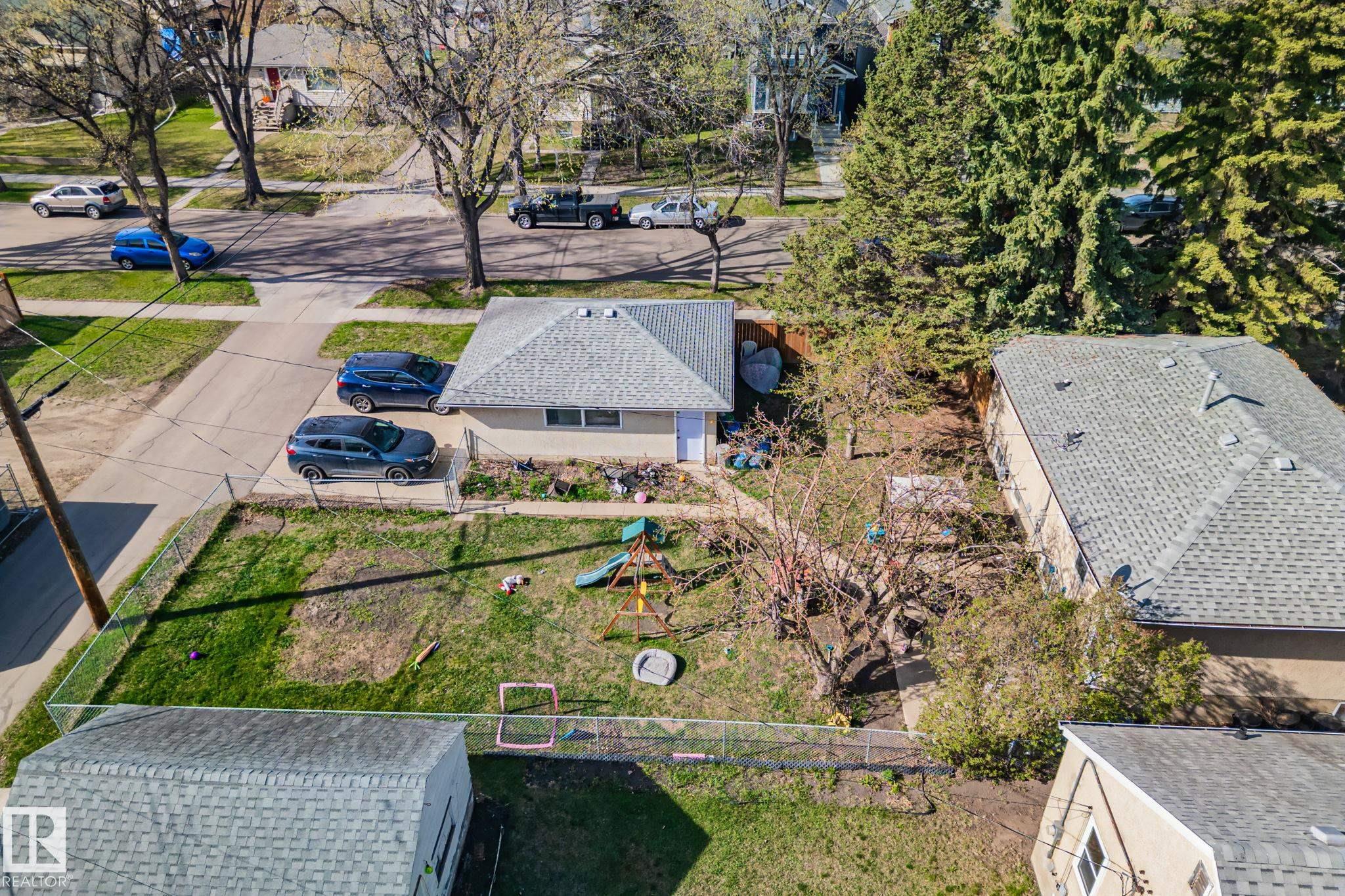 https://zimg.paragon.ice.com/ParagonImages/Property/PM/RAE/225400985/5/0/0/a29178fd4a94c7fde55ffe945fa50d61/1/3adf0fb1cbef2463946153eab3009866/225400985-01f002d5-5635-441b-a43e-cb315dd5b996.JPG