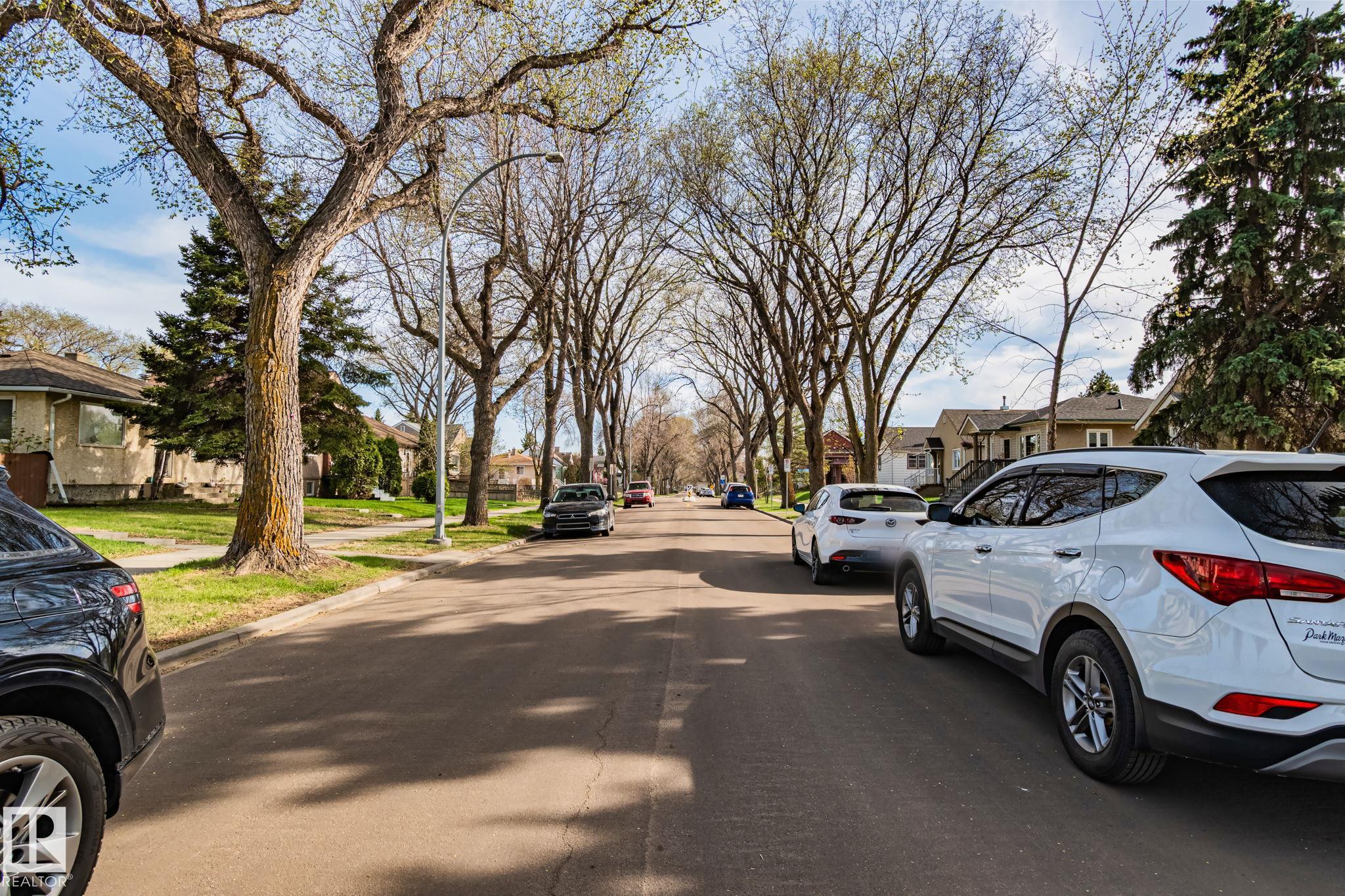 https://zimg.paragon.ice.com/ParagonImages/Property/PM/RAE/225400985/7/0/0/73ab4505ef26c61bf9313402e66b5c48/1/3adf0fb1cbef2463946153eab3009866/225400985-1818ddbc-eb3d-4103-aa14-4b2205cf5d55.JPG