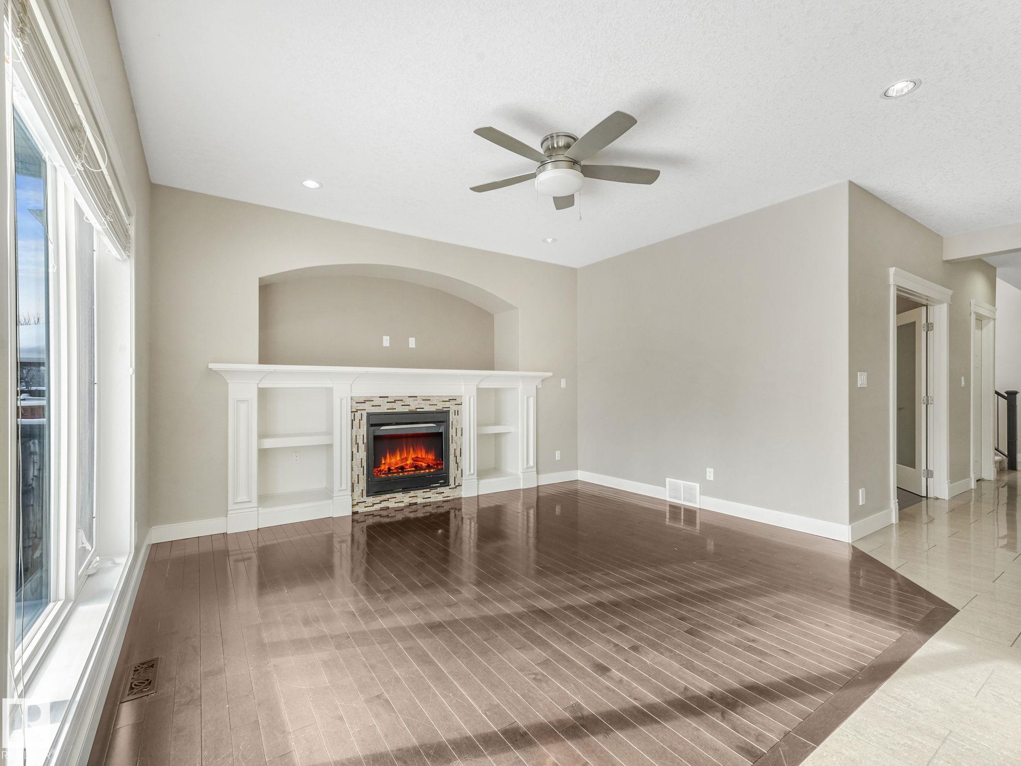 Photo 9 at 14003 161 Avenue NW, Carlton, Edmonton