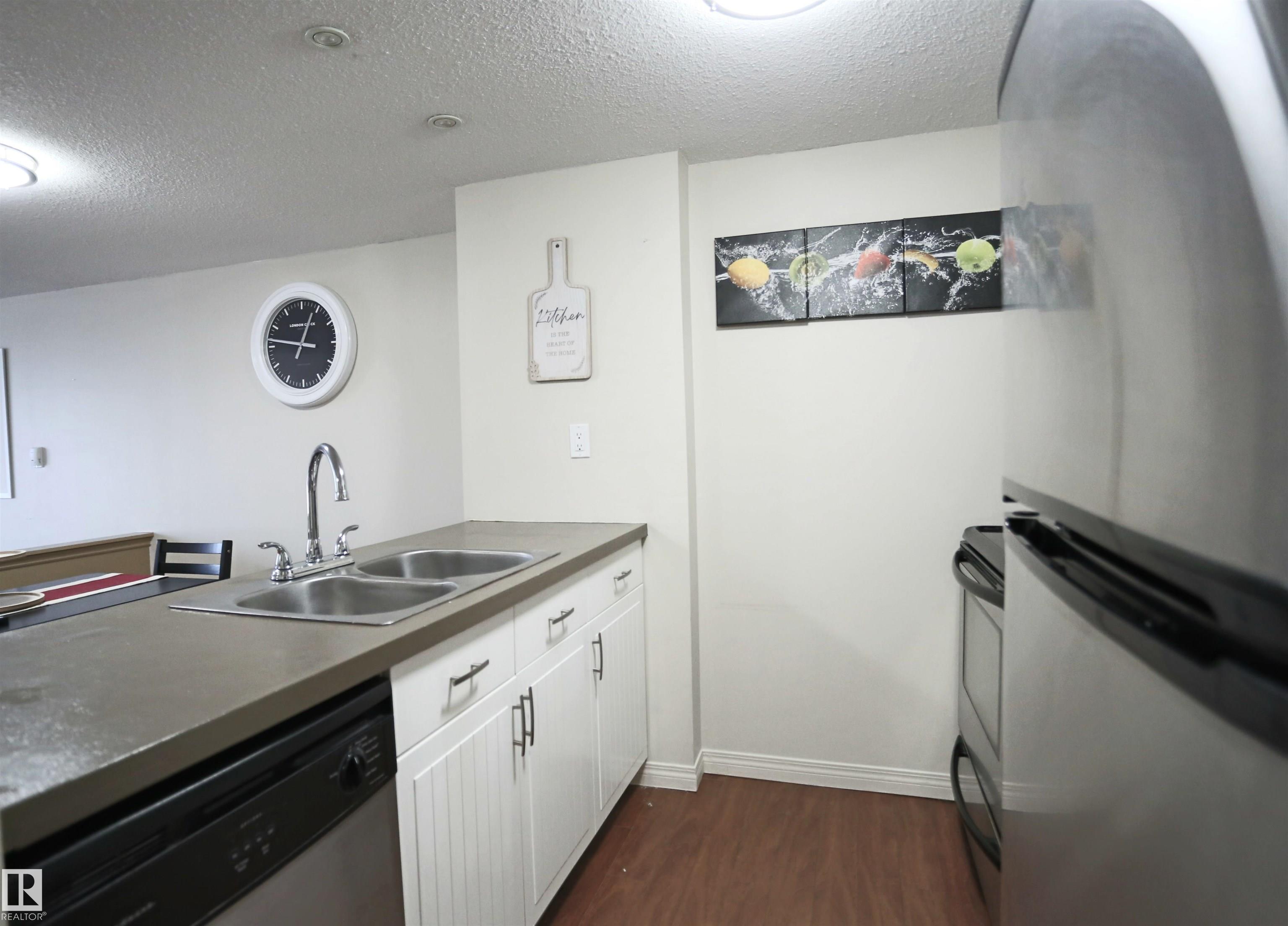 Photo 11 at 804 - 10160 114 Street NW, Wîhkwêntôwin, Edmonton